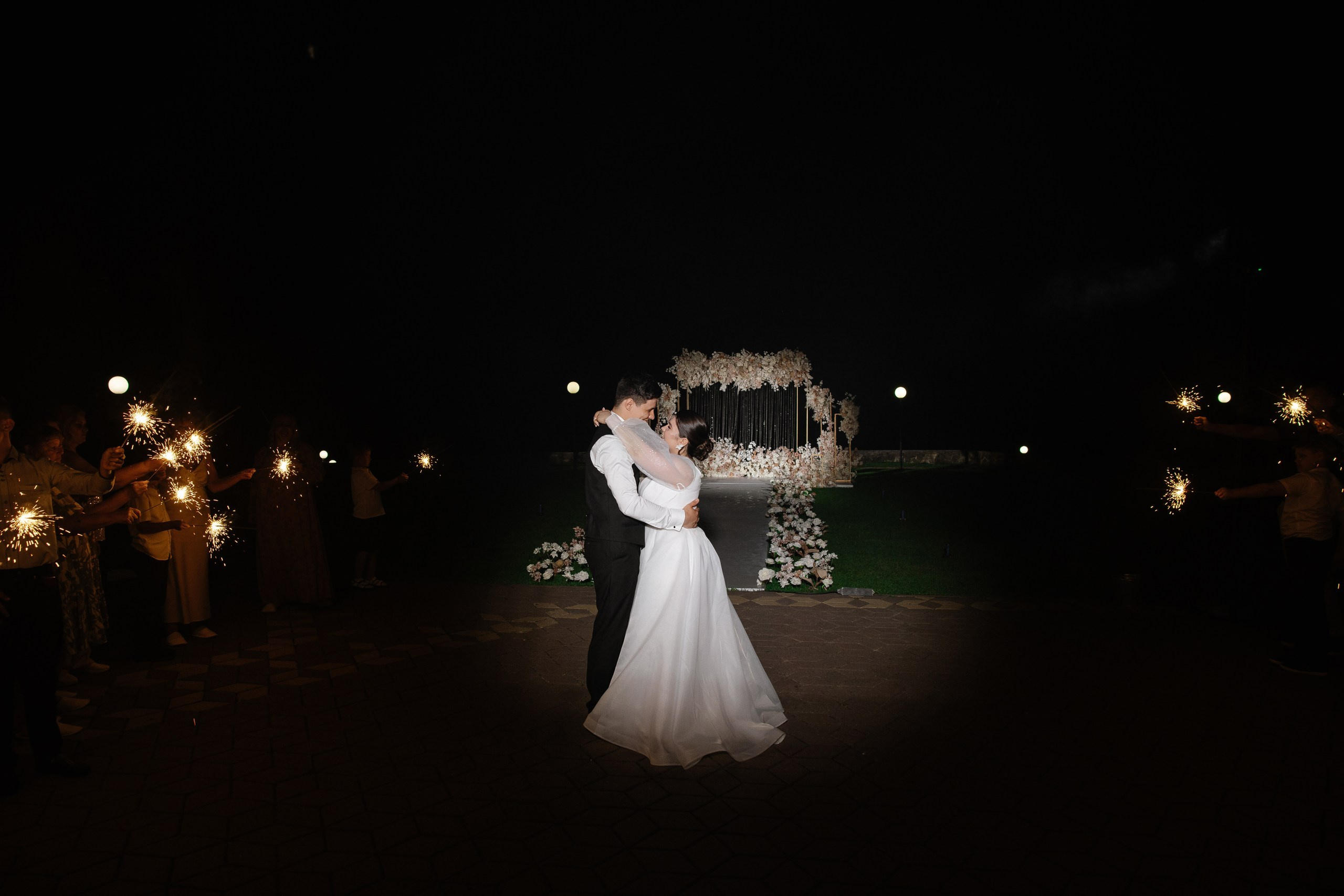 Она сказала «да». Свадебное агентство «MarWedding»