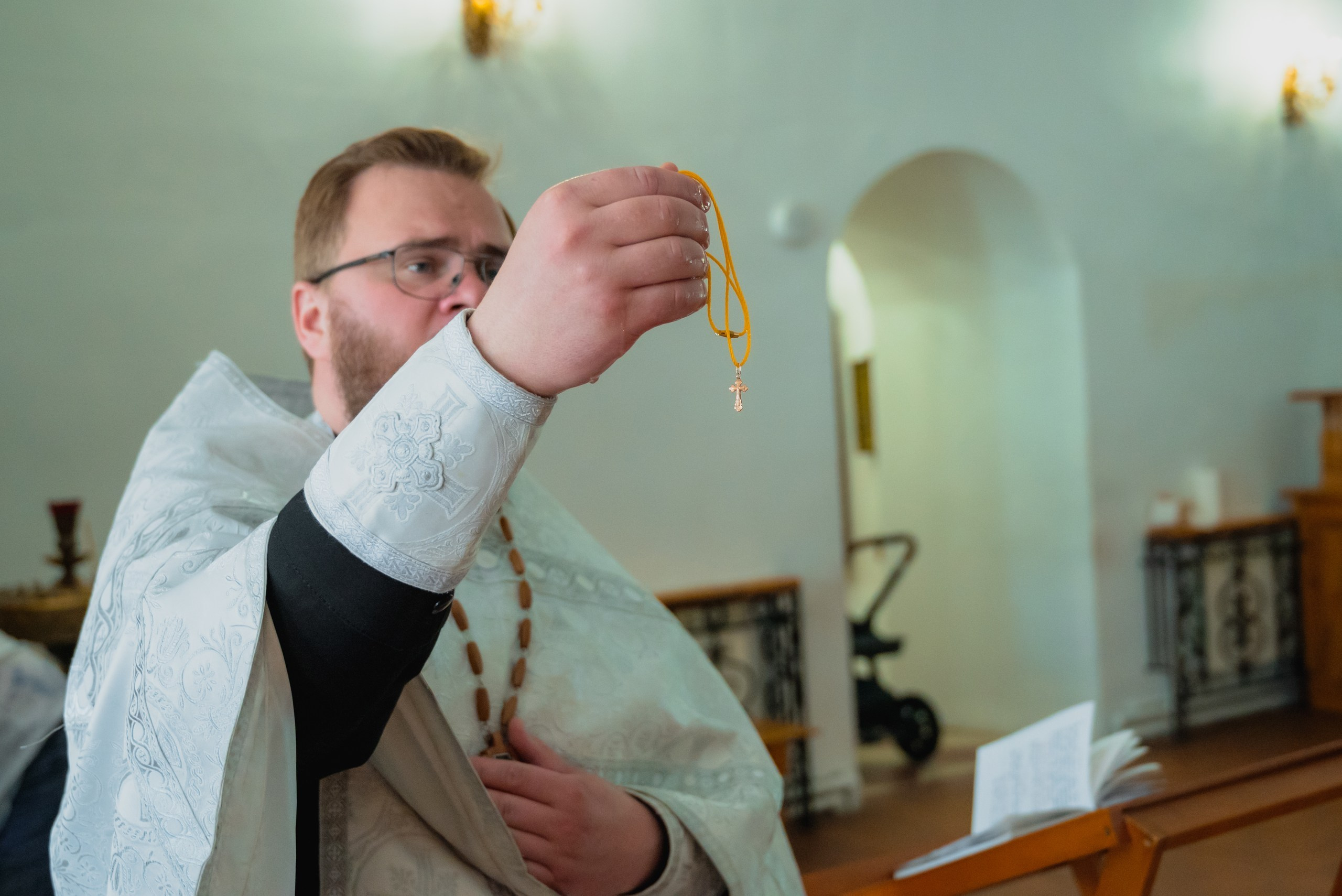 Свадьба, роспись в ЗАГСе, венчание, крещение, выписка из роддома — фотосъёмка. Визуальная упаковка брендов и проектов через фото и видеопроизводство