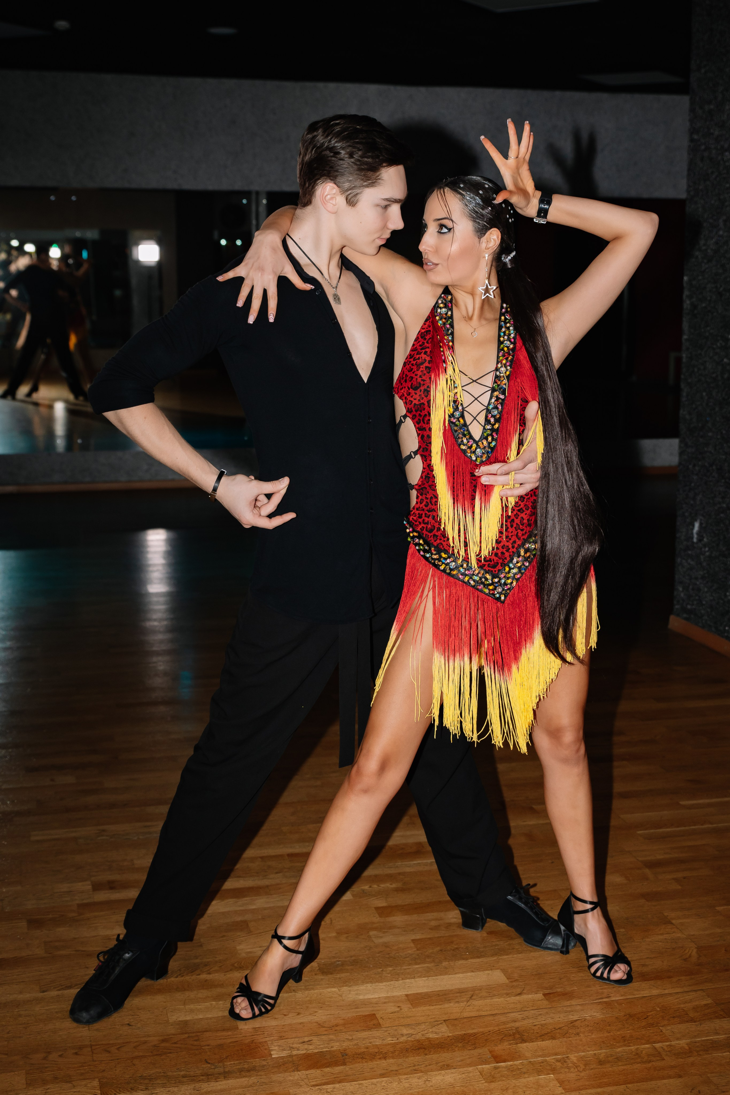 Карина и Илья студия Премьер. Фотограф в Москве Яна Полосина