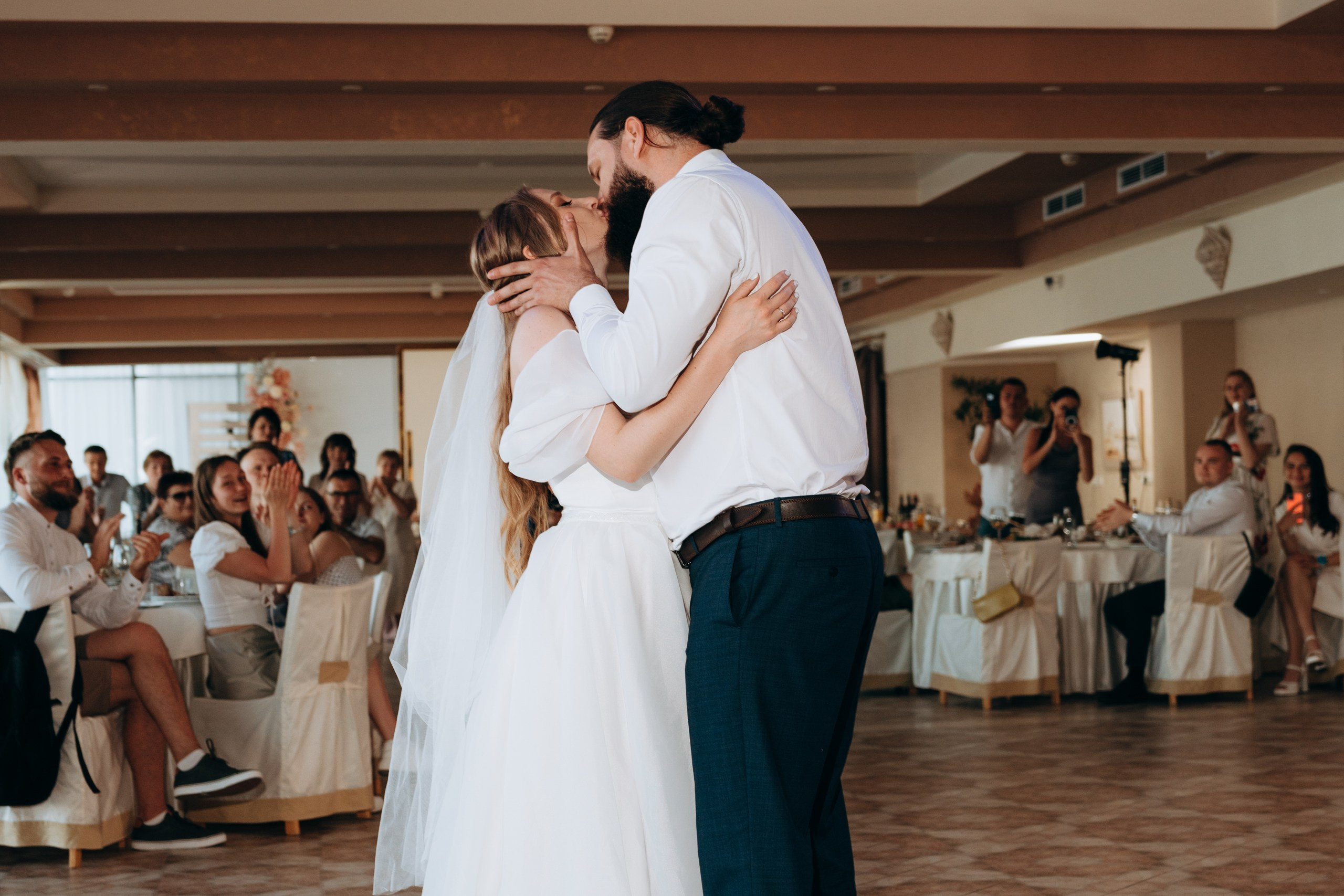 Свадебная фотосессия в Ялте. Портретный свадебный фотограф Крым | Евгения Щитенко