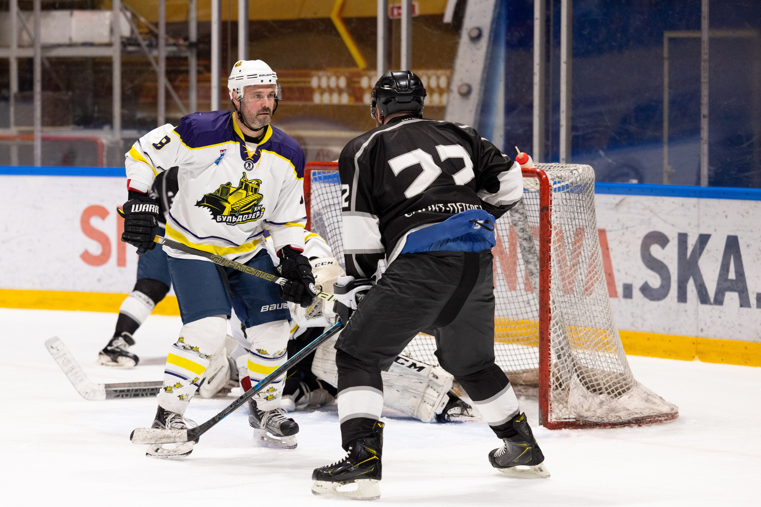 Бульдозер vs. LR-строй. Фотограф Александр Заломаев