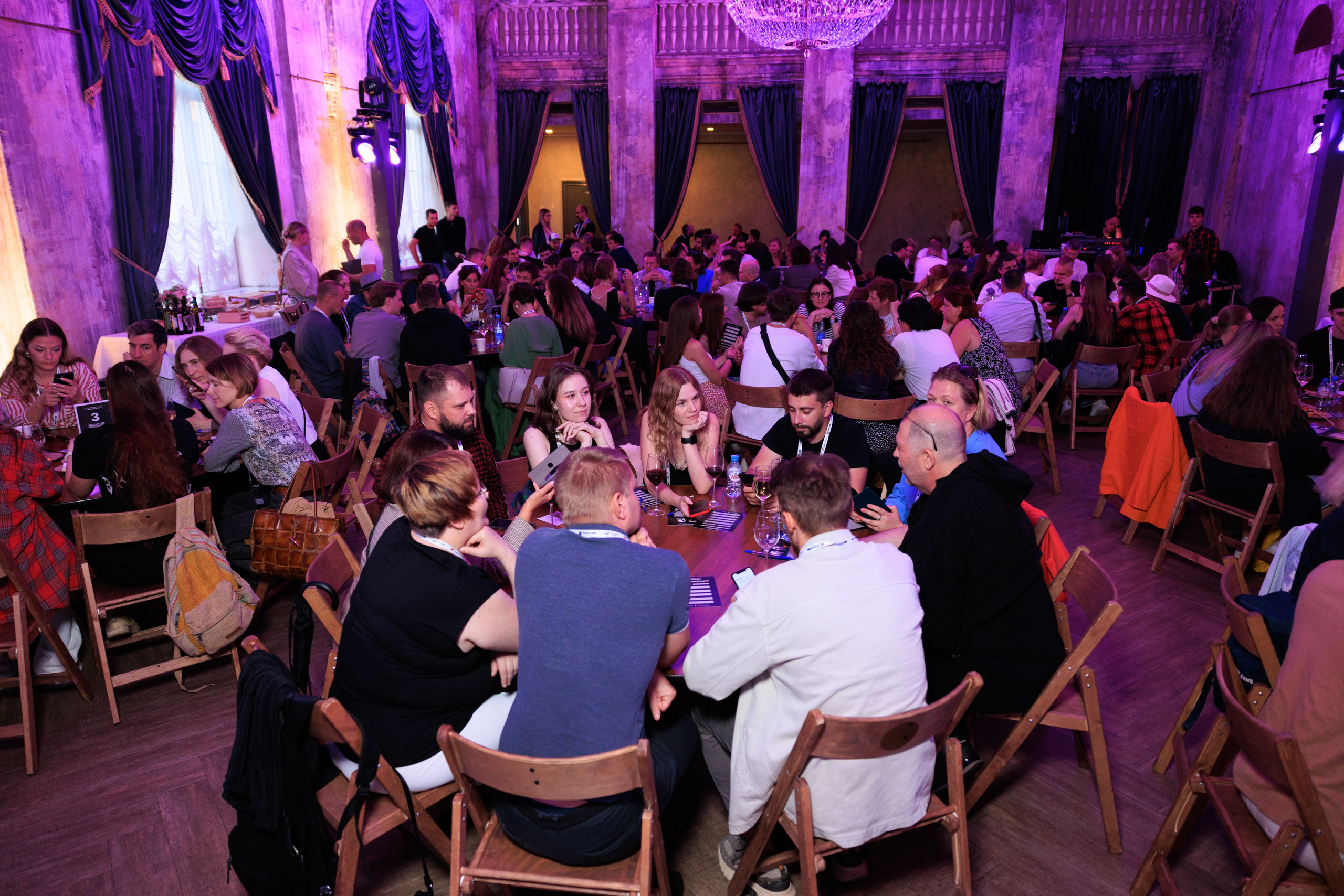 Vitamin.tools MarketingNetwork. Фотограф Александр Заломаев