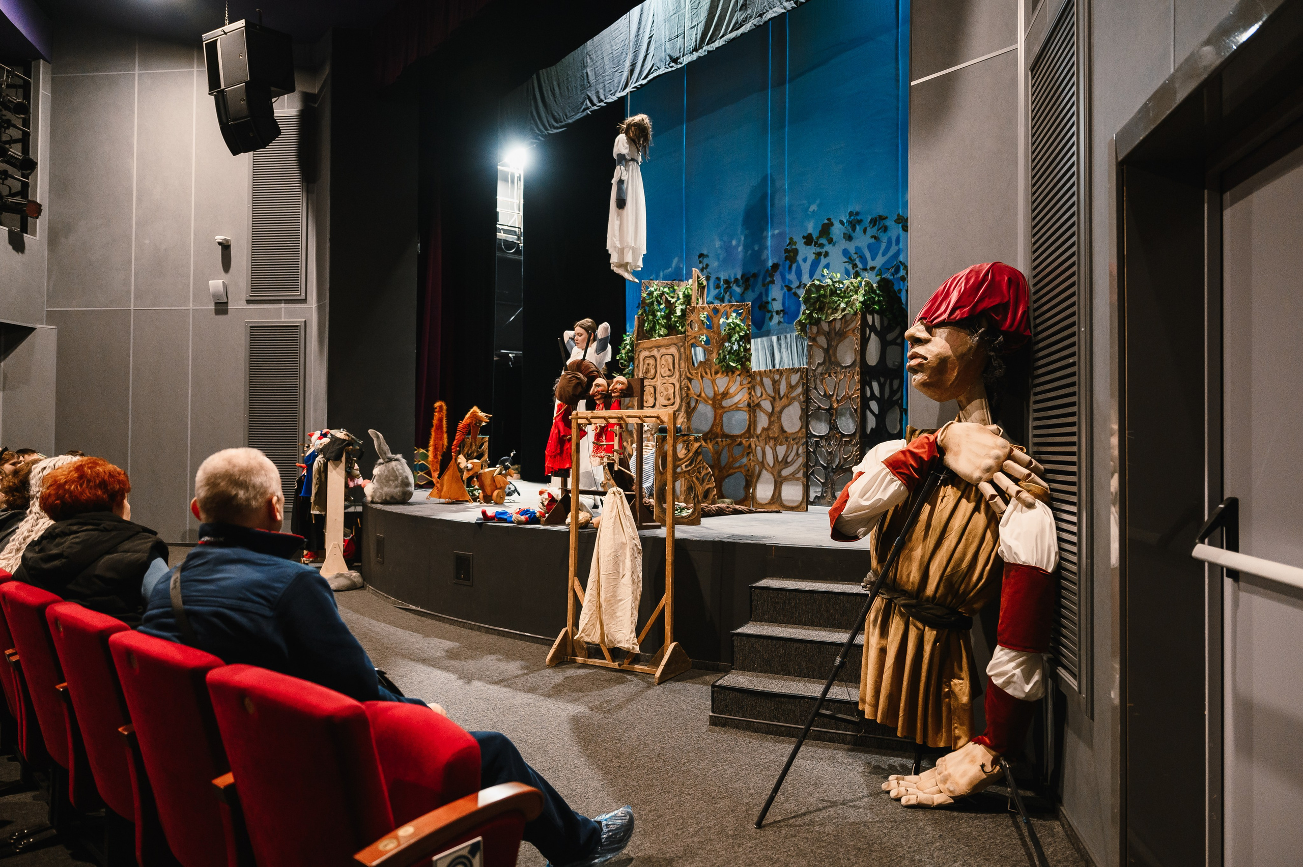 Ночная экскурсия в Театре Кукол. Свадебный и просто хороший фотограф в Челябинске