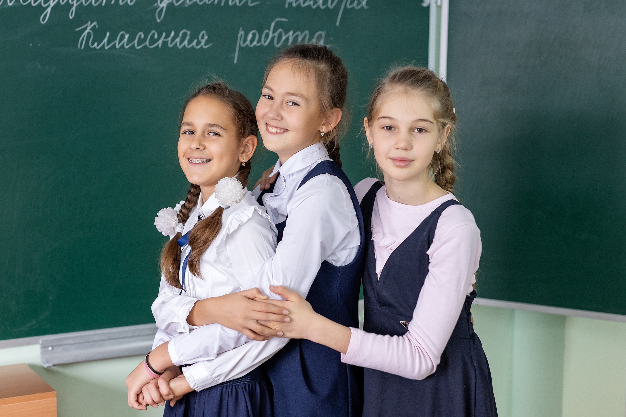 4 класс, 1-я Гимназия. Стильный выпускной альбом Владивосток фотограф Вероника Мигачева