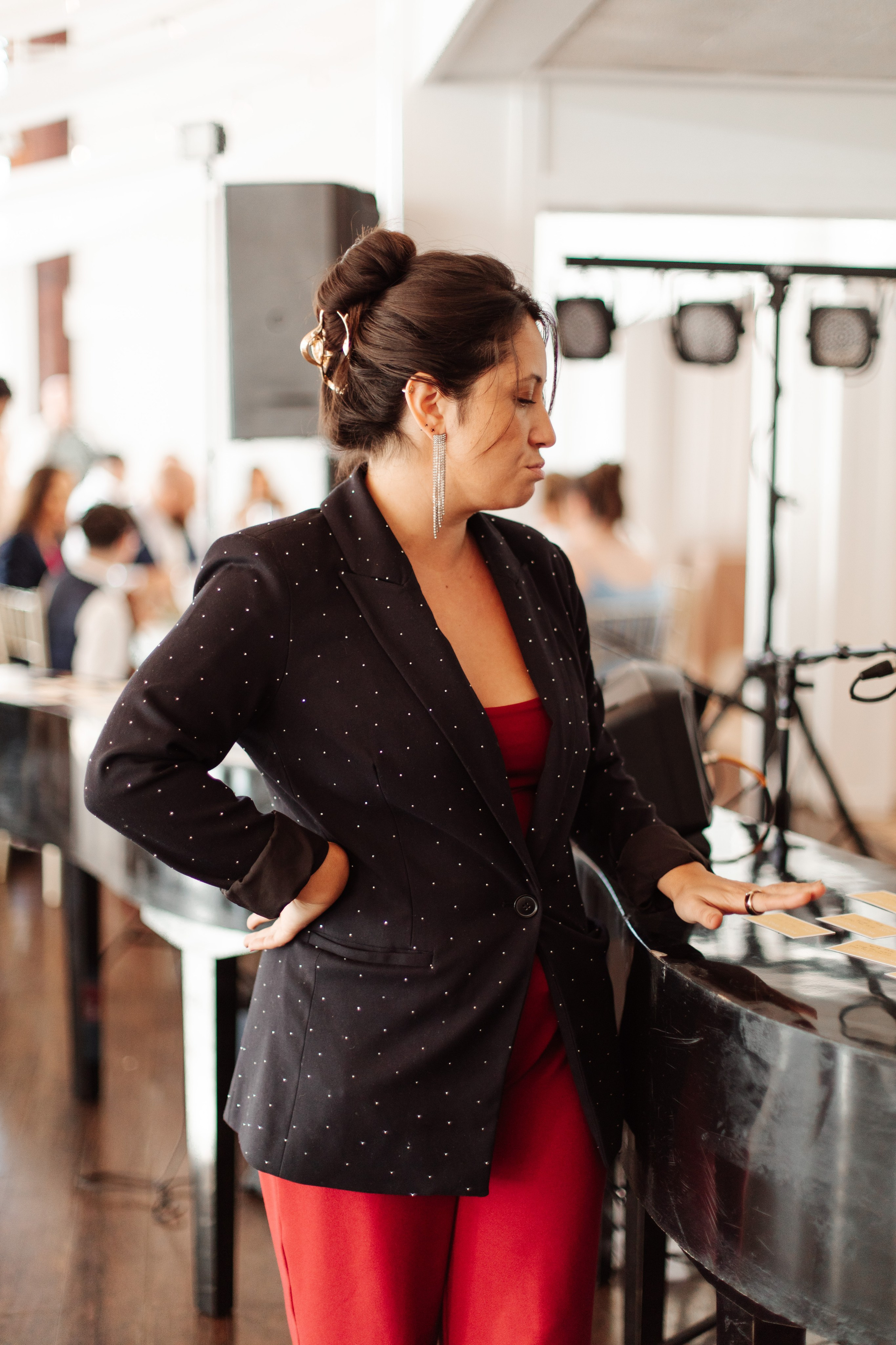 2025-08-16_BryanAmber. Ретушер Зенькевич Света