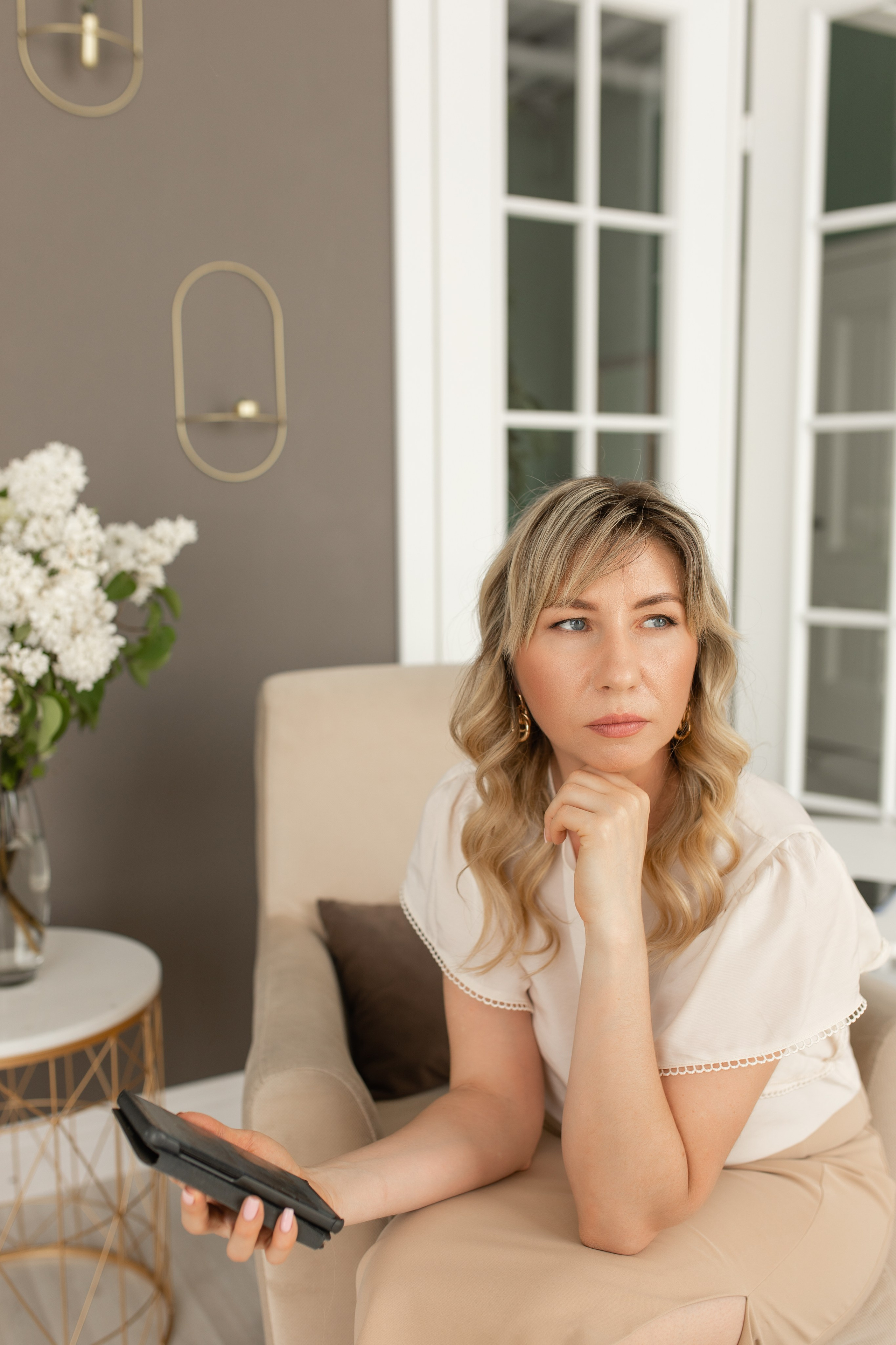 Астролог Надина. ЖЕНСКИЙ ФОТОГРАФ МОСКВА СВЕТЛАНА КУРД