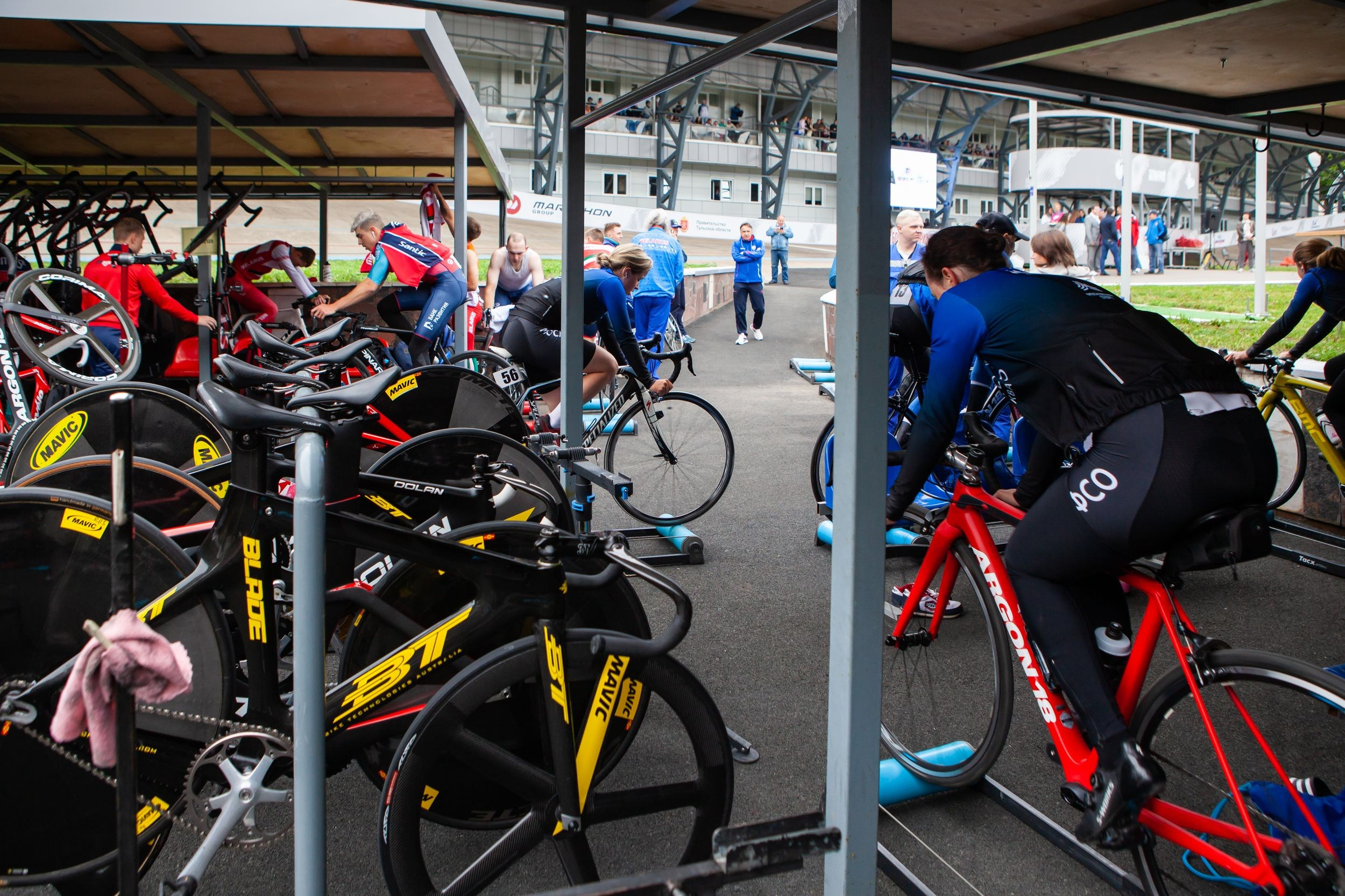 Соревнования по велоспорту «Большой приз Тулы» (19 мая 2023). Репортажный фотограф Алексей Пирязев