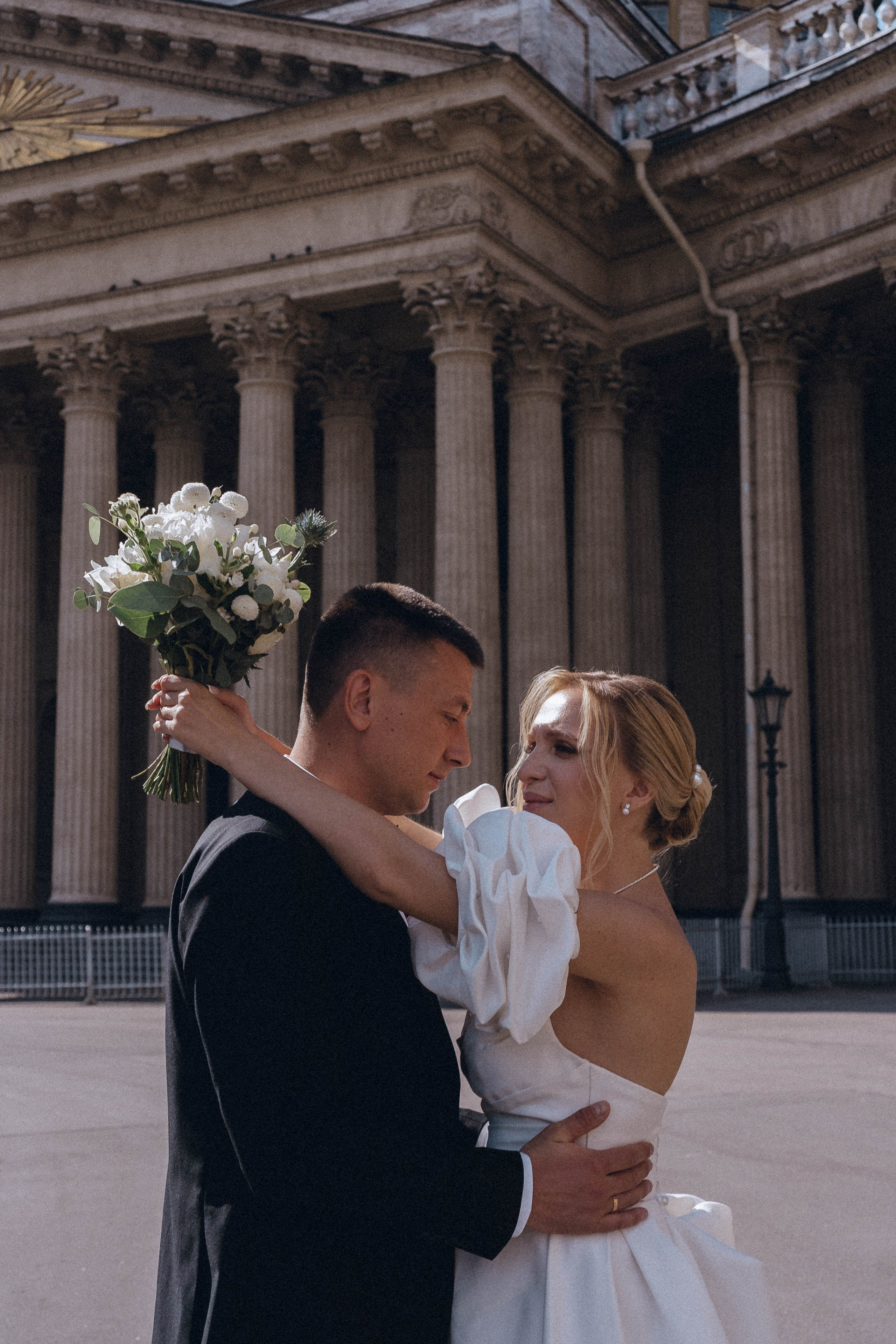 СВАДЕНБНАЯ СЬЕМКА НА КАТЕРЕ ПО КАНАЛАМ САНКТ-ПЕТЕРБУРГА И В АКВАТОРИИ НЕВЫ. Профессиональный фотограф, Санкт-Петербург — Виктория Богомолова