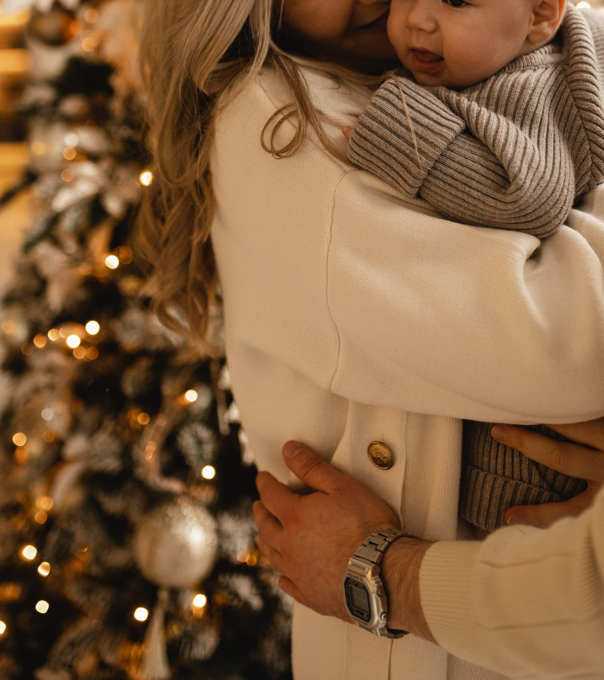 Новогодняя фотосессия в студии с малышом 6 месяцев в Бутово. Семейная фотосессия Бутово Москва фотограф Алина Морщагина