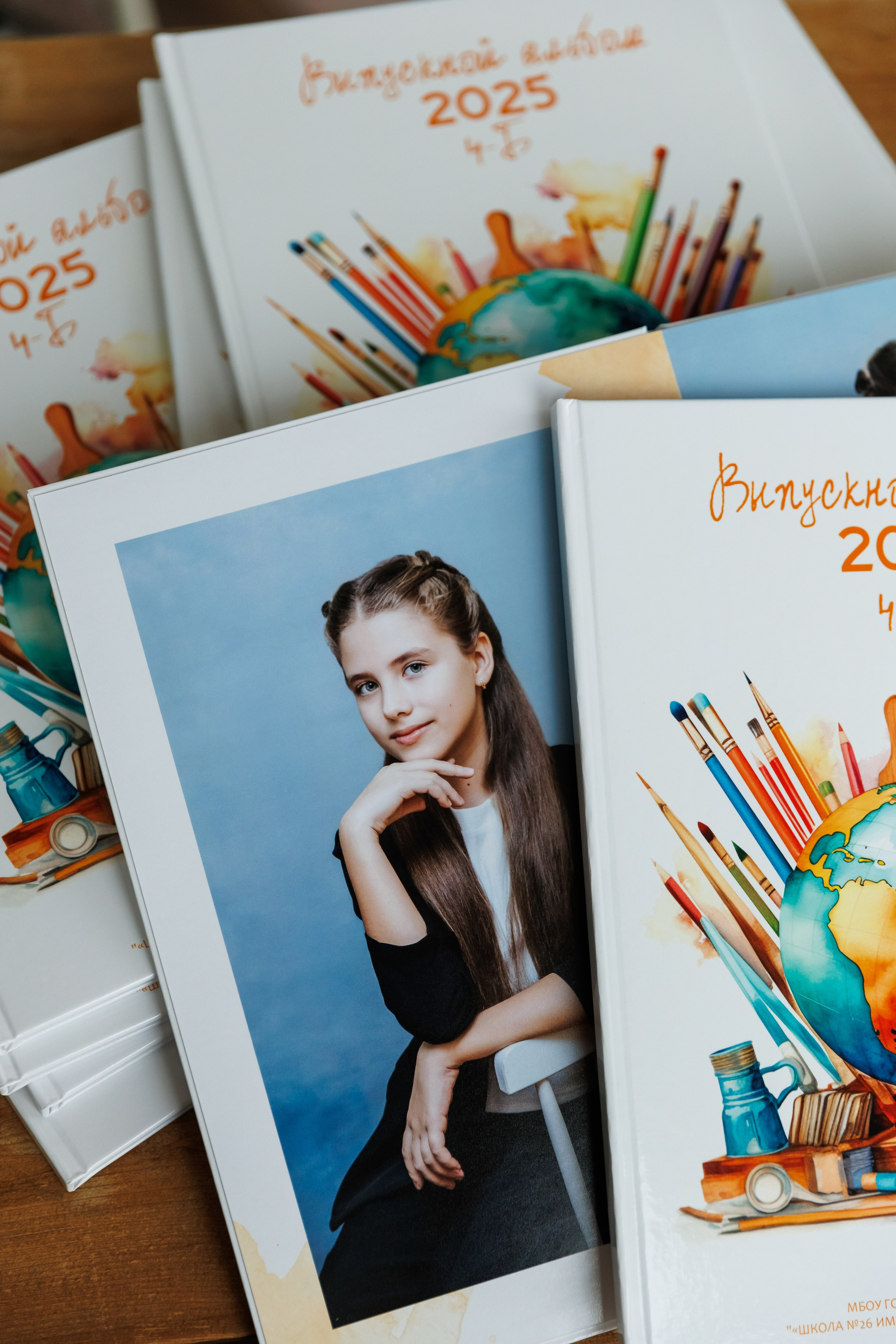 Выпускникам 4 класса 2025. ВЫПУСКНЫЕ АЛЬБОМЫ | РОВЕСНИК | КЕРЧЬ