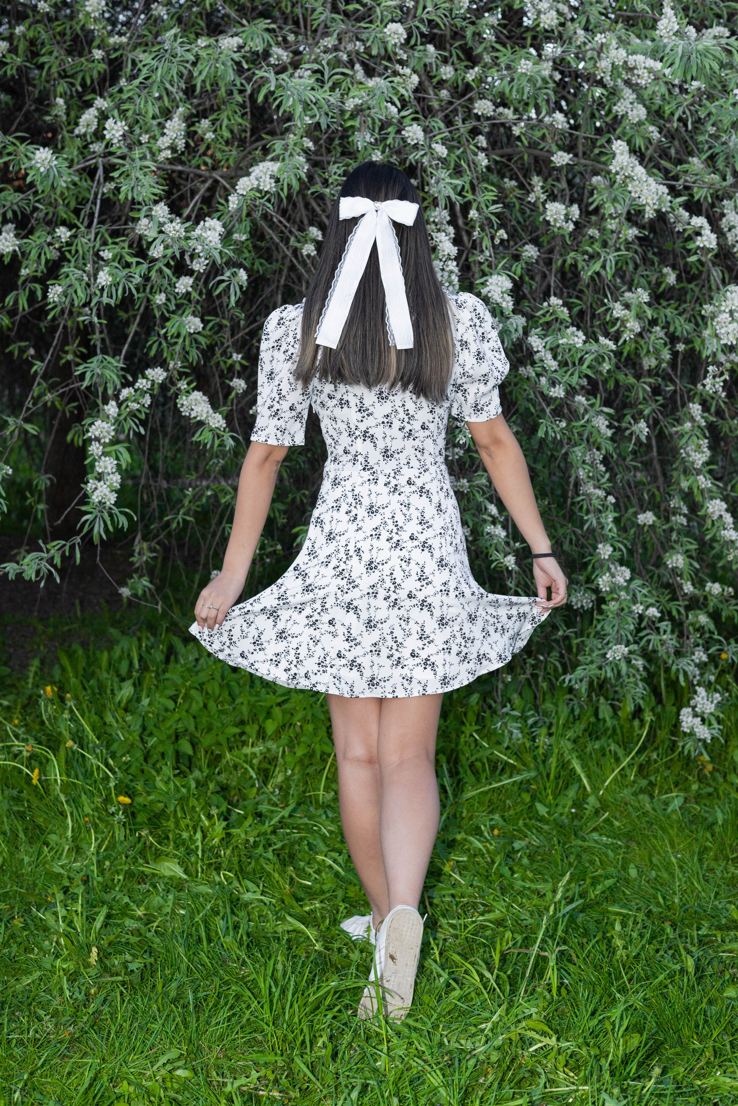 Виктория. Яблоневый сад. Портретный фотограф Панферова Регина г. Санкт-Петербург, г. Казань