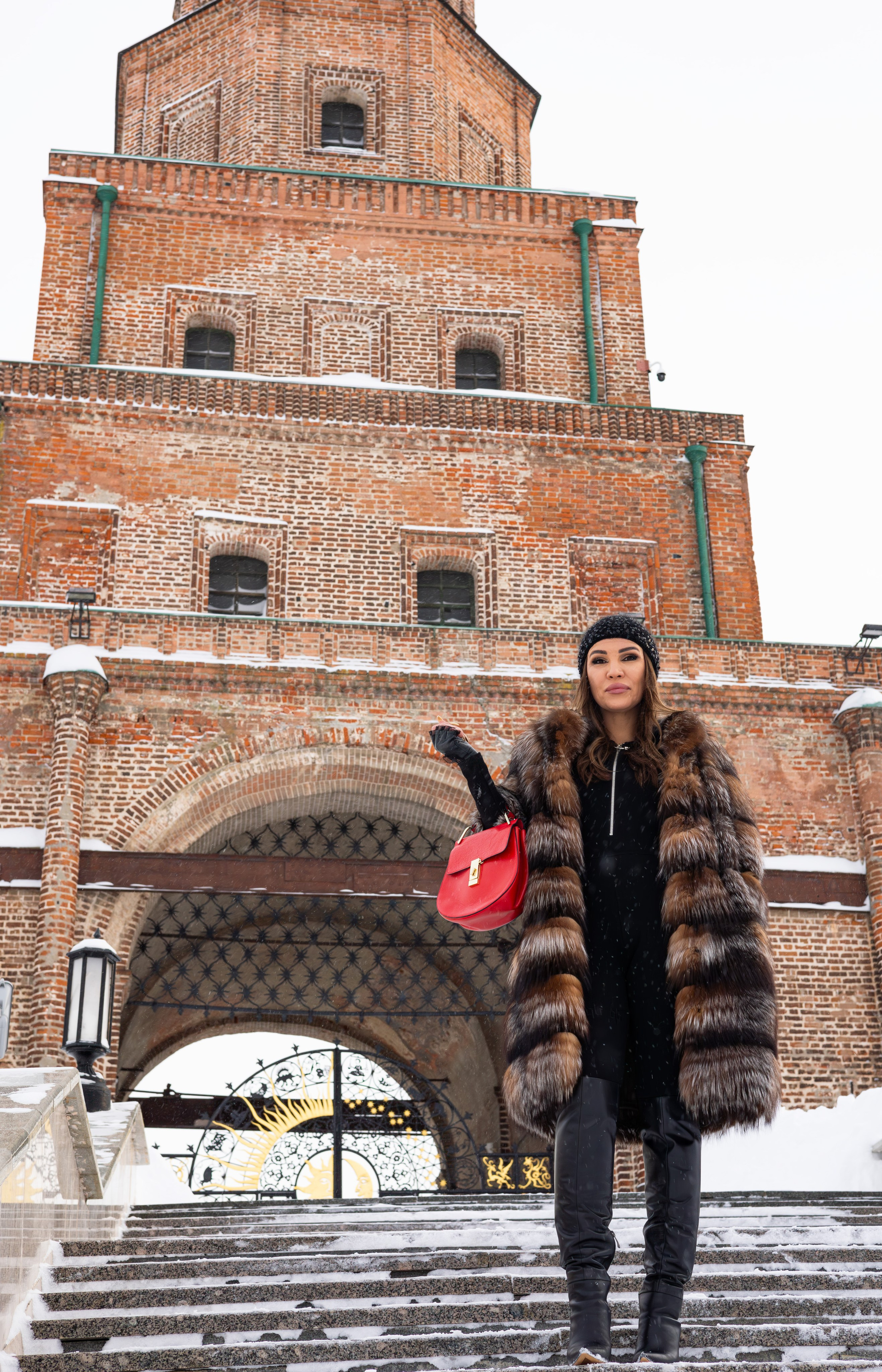 Альбина. Зимняя прогулка по Казанскому Кремлю. Портретный фотограф Панферова Регина г. Санкт-Петербург, г. Казань