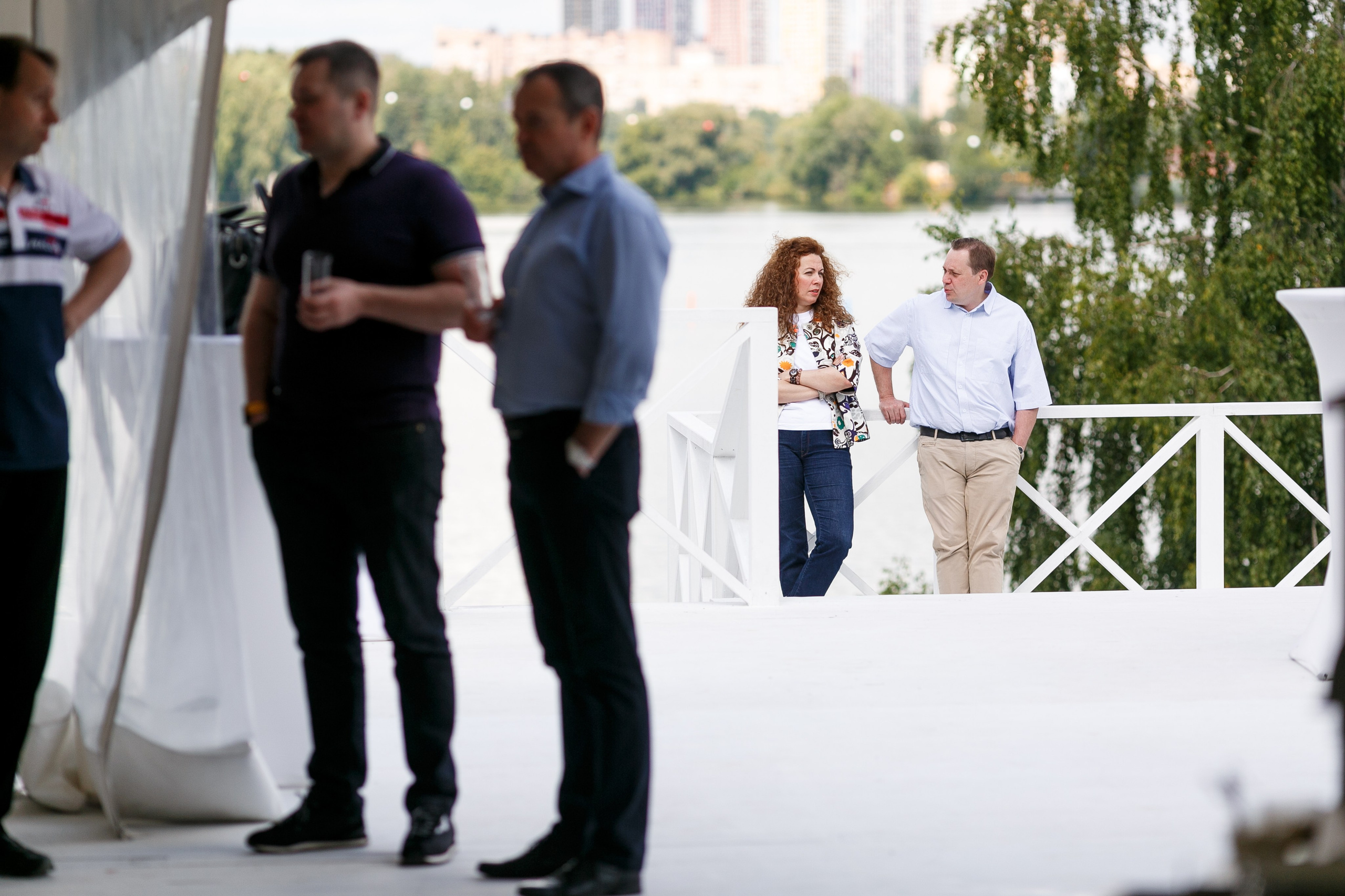 Выездной коучинг на берегу Строгинской поймы. Репортажный фотограф Борис Геер