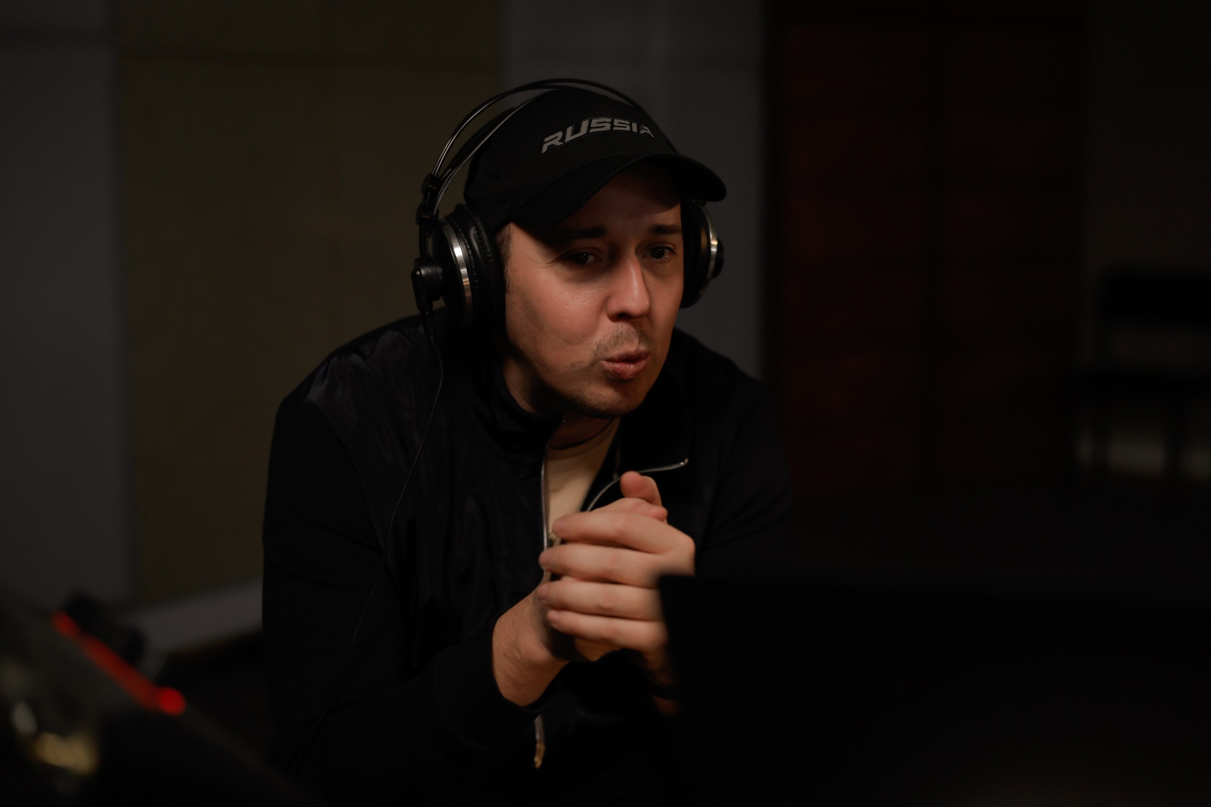 Запись гостей для аудиогида. 2023. Свадебный фотограф Великий Новгород Станислав Кособудский