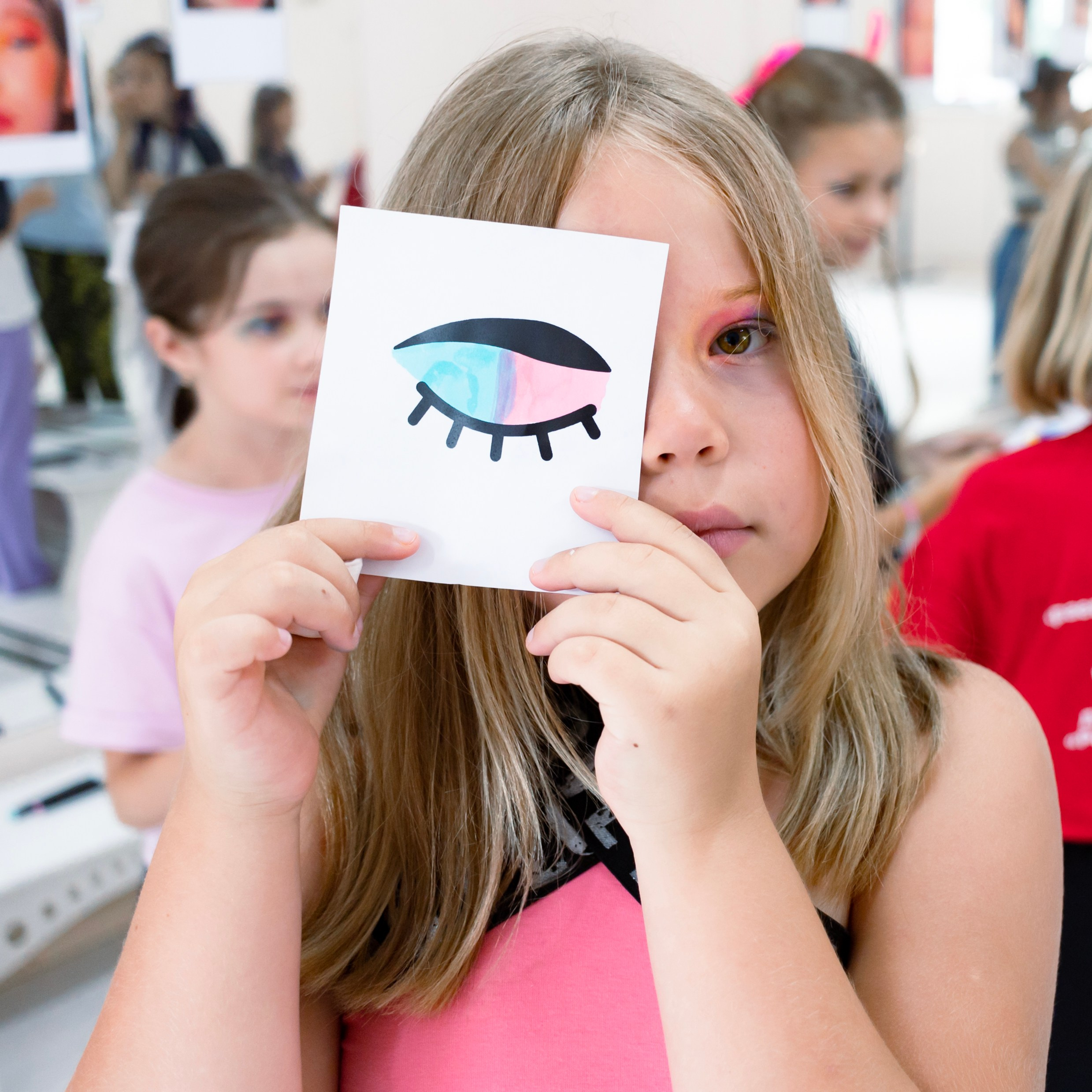 Beauty девичник для девочек 8-11 лет — уроки макияжа в новом формате. Запись!. Школа для девочек во Владивостоке — Само Совершенство