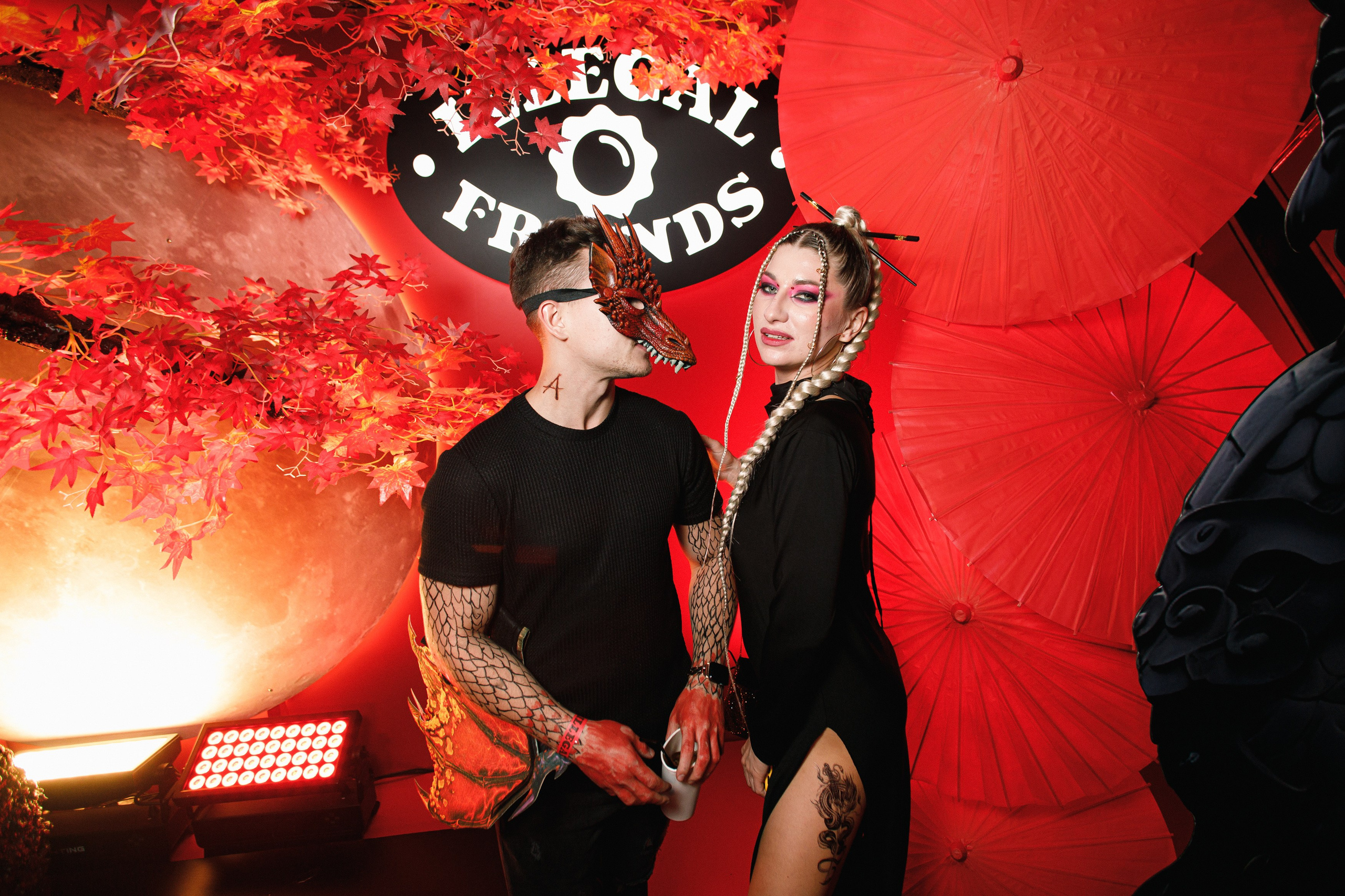 ILLEGAL FRIENDS | ASIA. СВОИ. ФОТООТЧЕТЫ-СОБЫТИЯ-МЕСТА