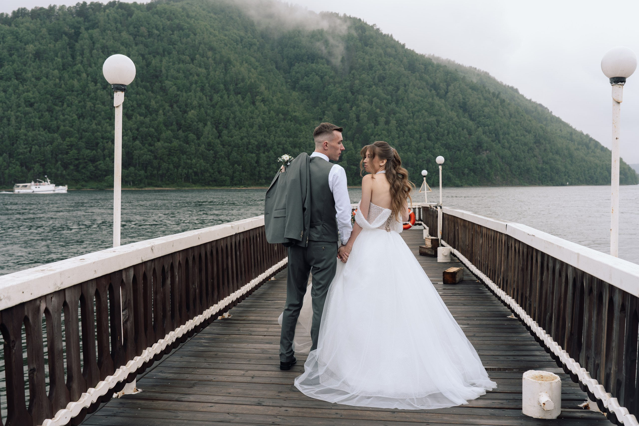 Байкальские сезоны. Для тех, кто не ждёт удачи, а создаёт её. Каждая фотосессия — это твой момент, твой стиль, твой успех. 📸