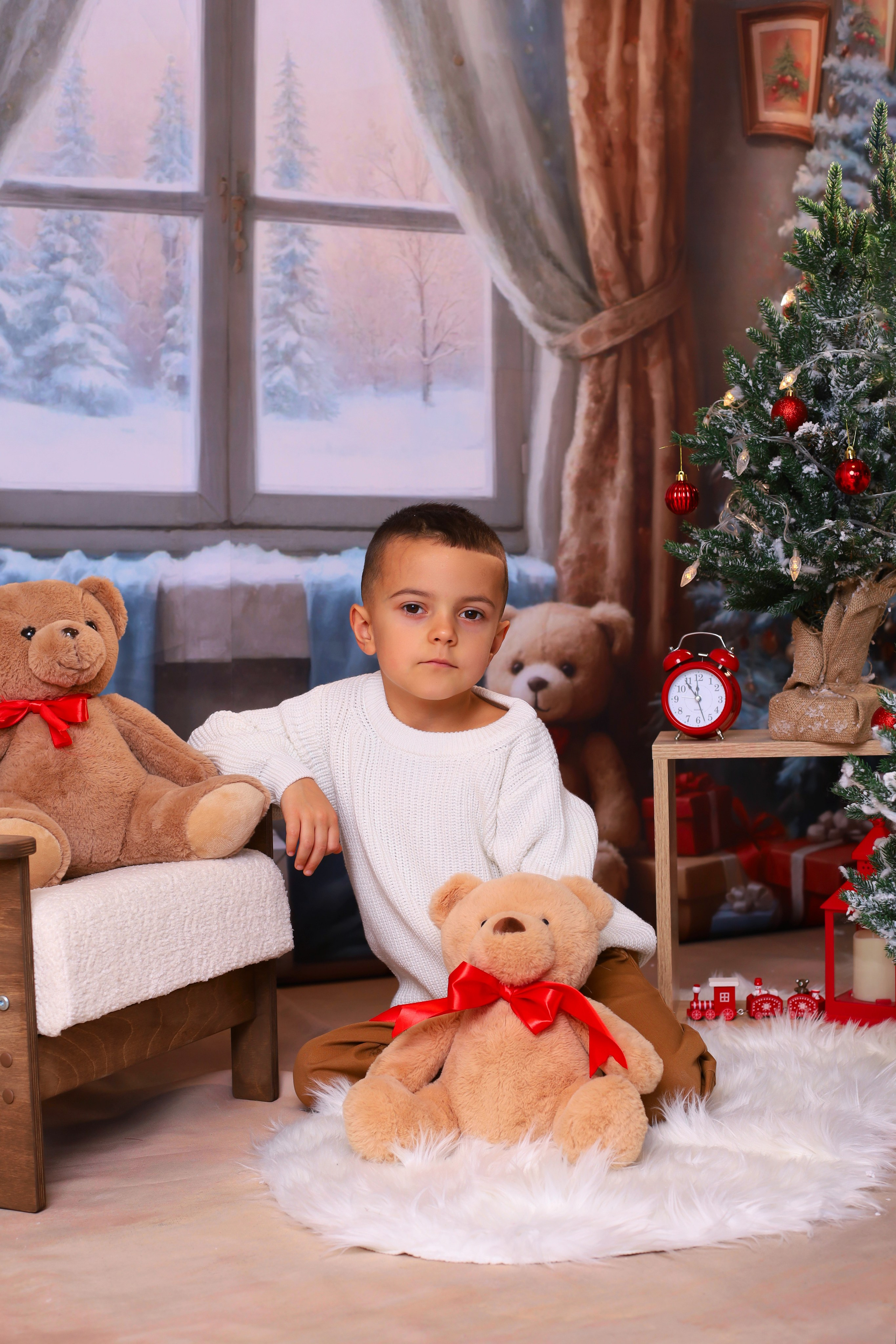 Новый год с мишками. Выпускные альбомы в Таганроге и Ростовской Области