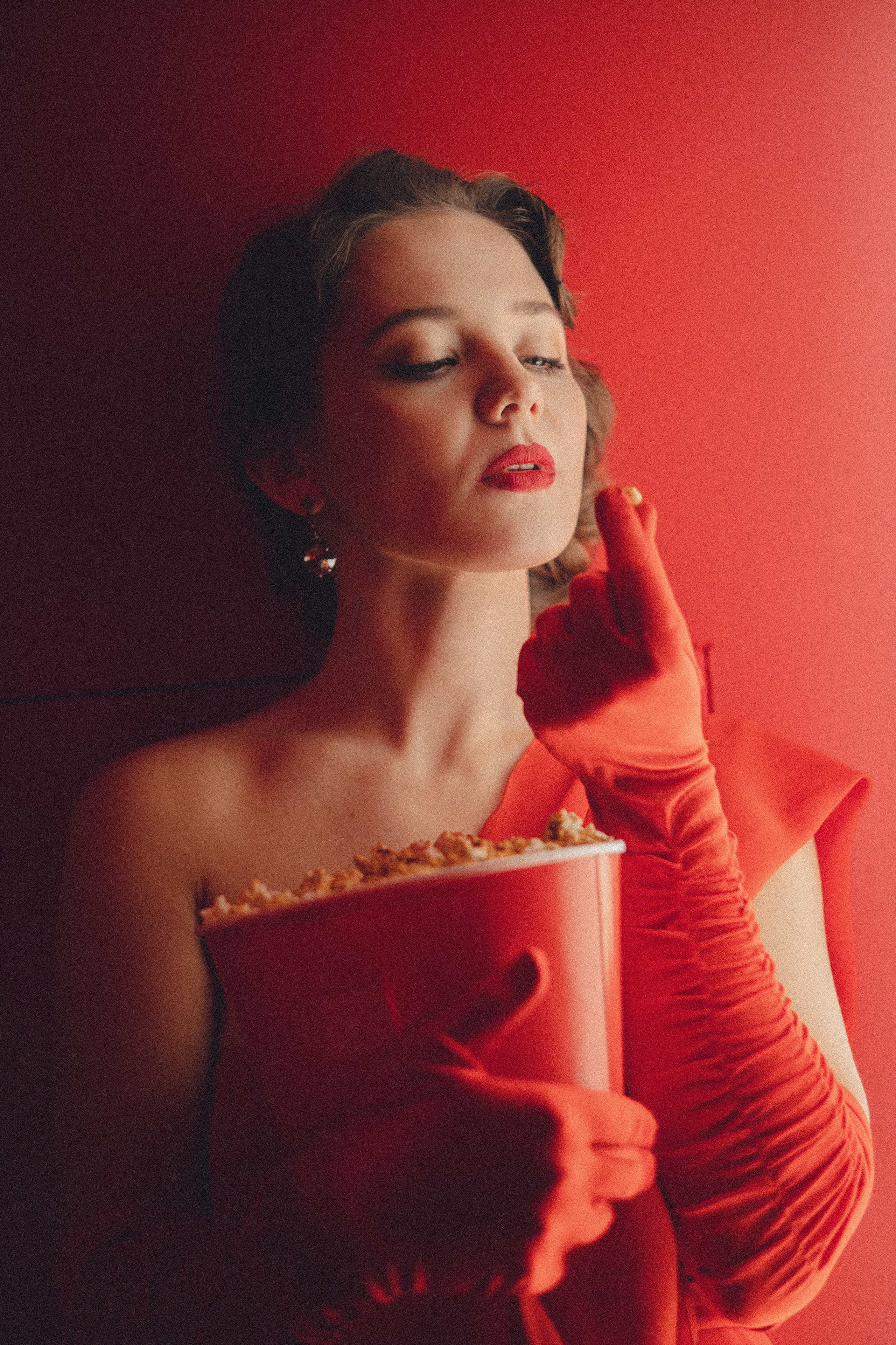 Стильная фотосессия для девушки в Санкт-Петербурге. Фотограф в Санкт-Петербурге Осокина Елизавета