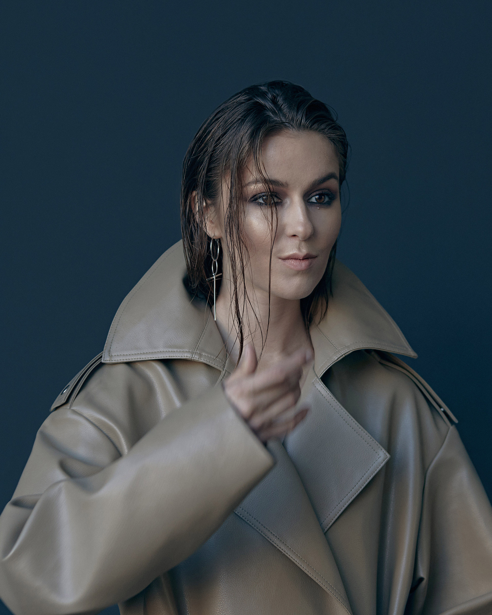 I AM. Yulia Otroschenko