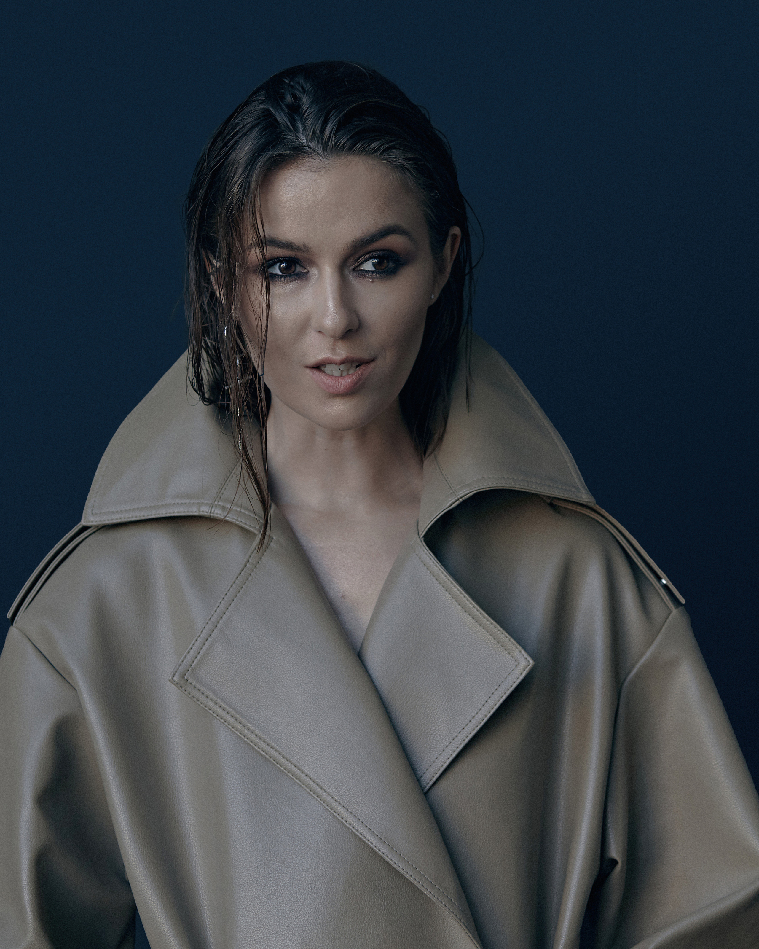 I AM. Yulia Otroschenko