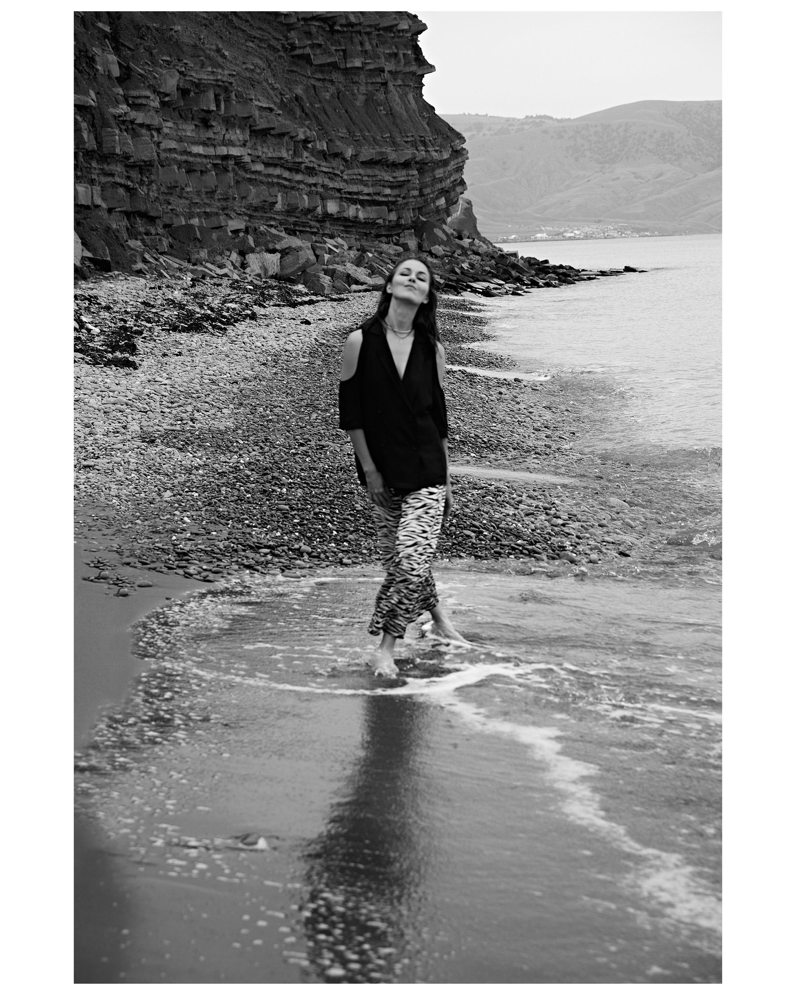 SUMMERTIME SADNESS. Yulia Otroschenko