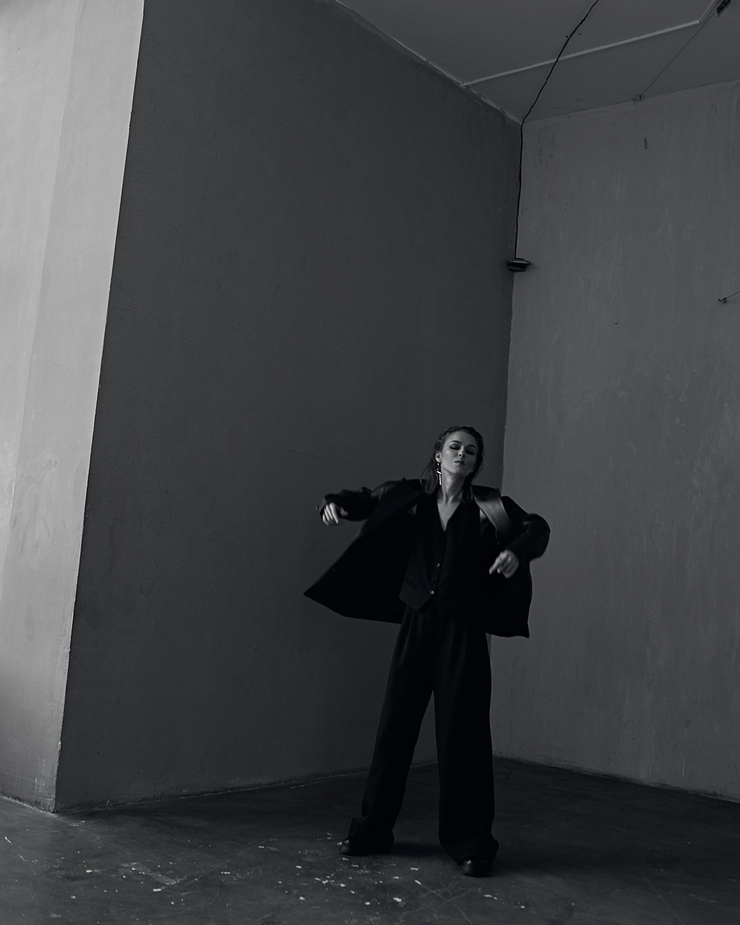 I AM. Yulia Otroschenko