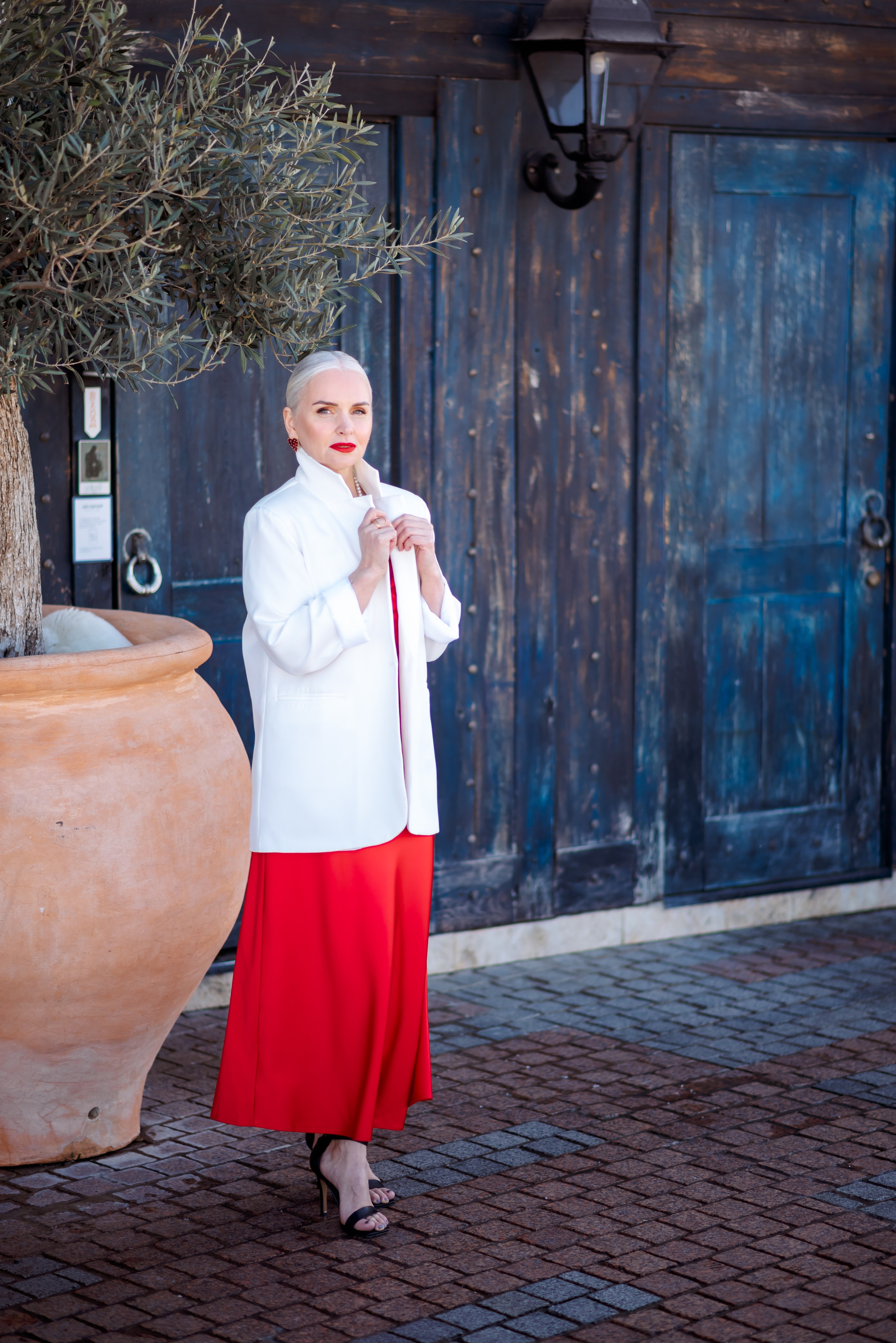 У кафе «Дельмар». Семейный и женский фотограф Лоо Краснодар Сочи Энем Татьяна Трибурт