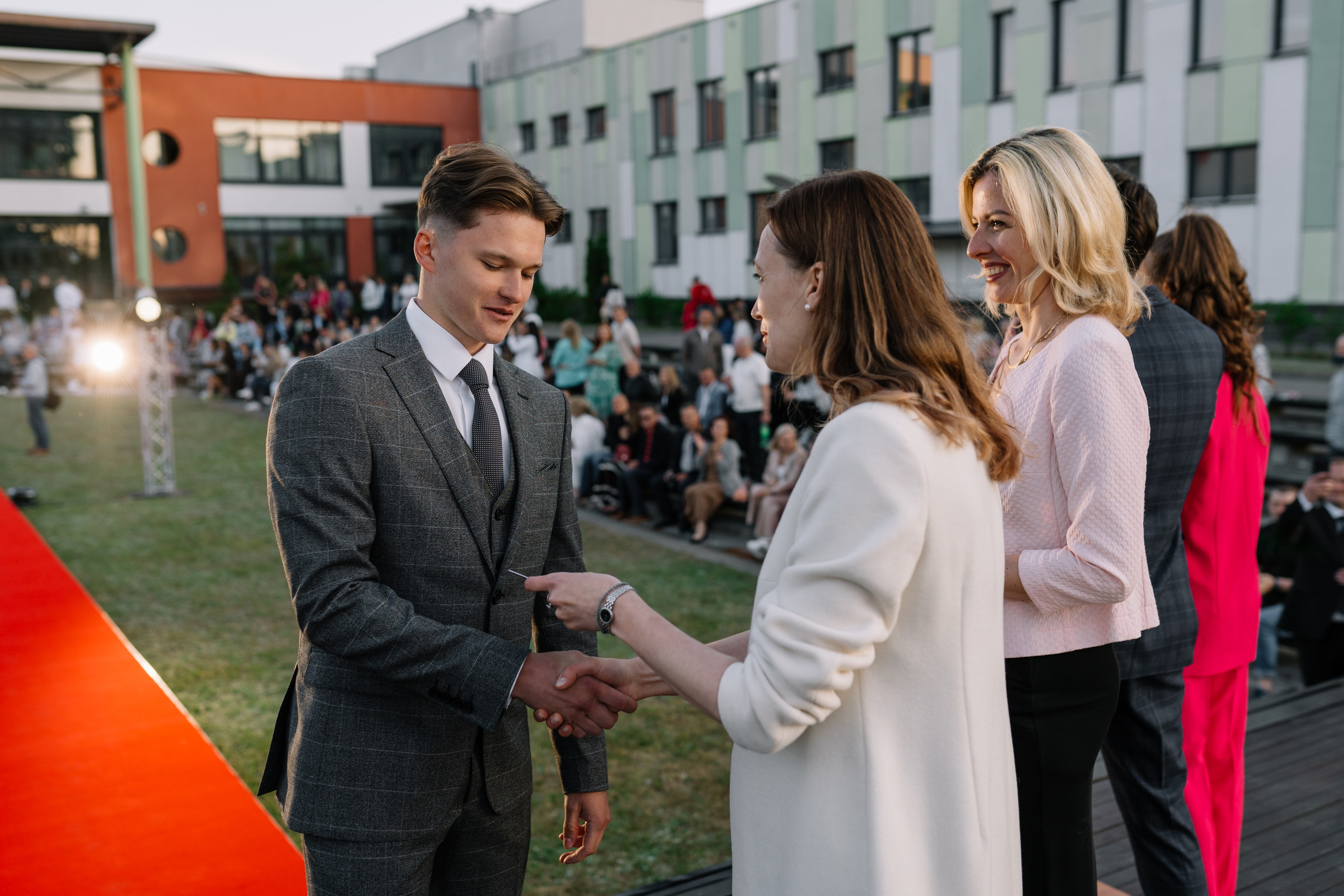 Выпускной 61 школа