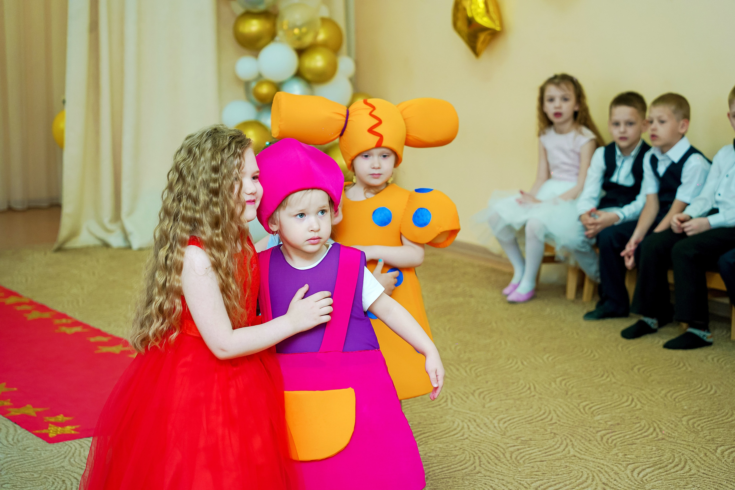 Фотосъемка видеосъёмка фотограф видеооператор новогодних утренников  в. Фотограф, видеооператор Нина Коршунова