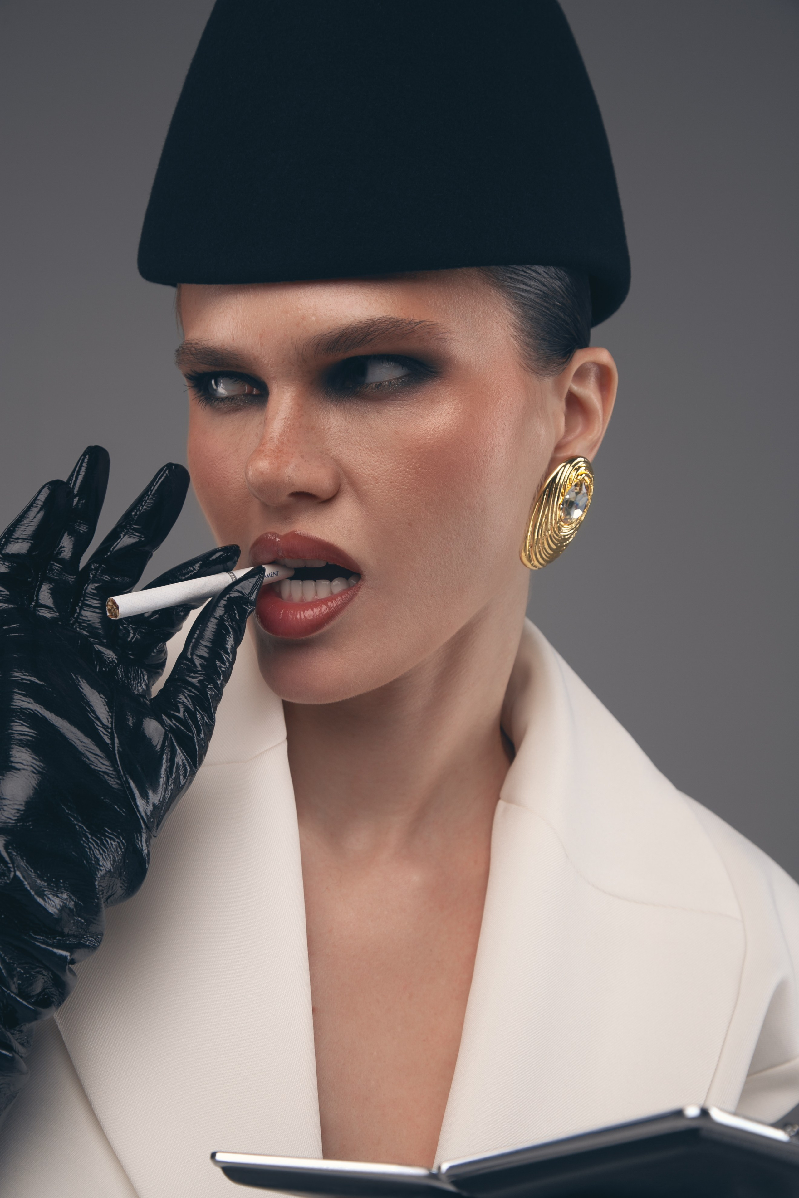 BEFORE / AFTER. Retoucher. Post-production servis
