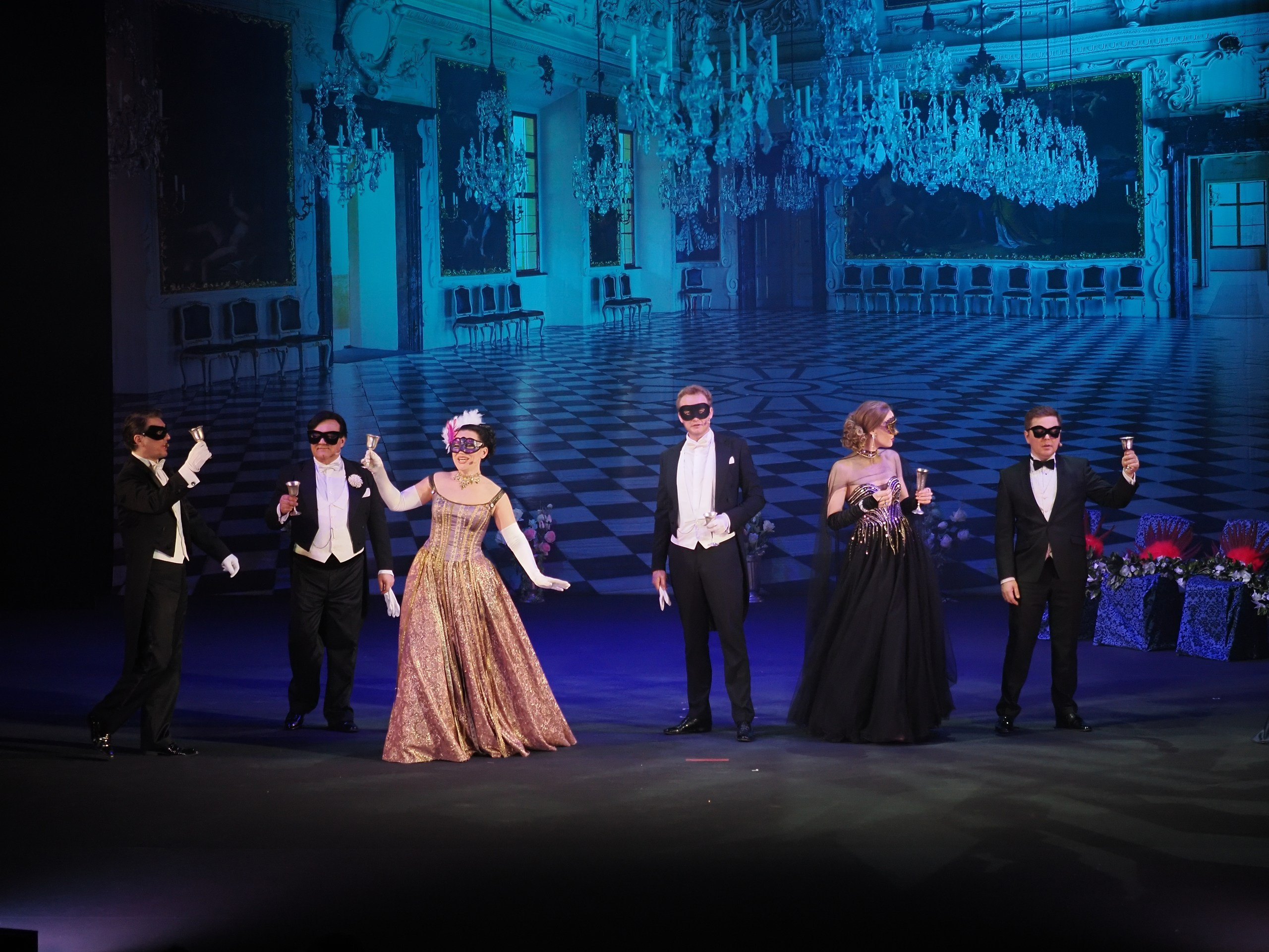 «БУФФ-ПАРАДИЗ» Летучая мышь (в Нск). Портретный и спортивный фотограф в Новосибирске и Твери Кононов Алексей