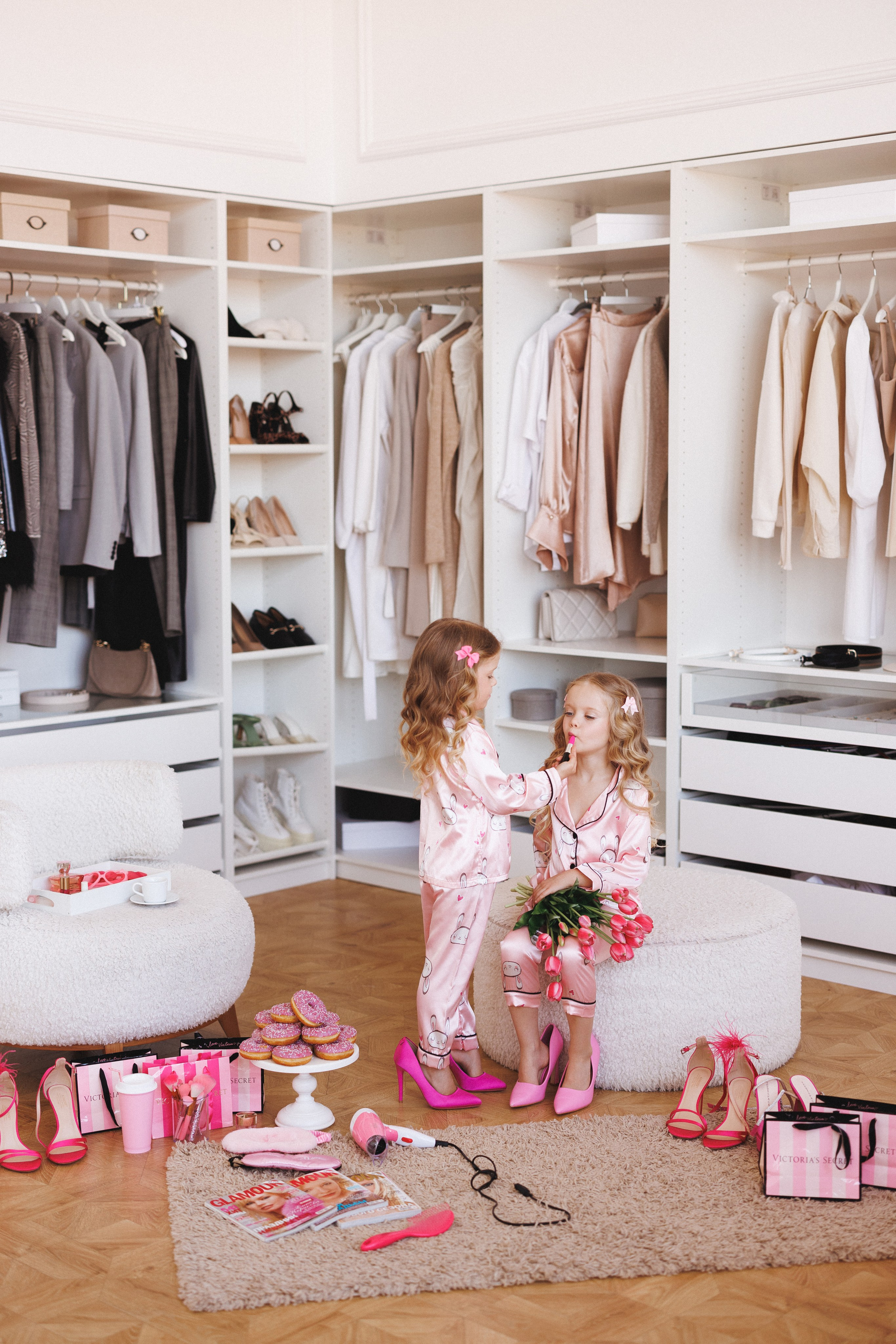 Фотосессия для девочек в тематике «Гардеробная». Семейный и детский фотограф в Краснодаре Анна Трашкова