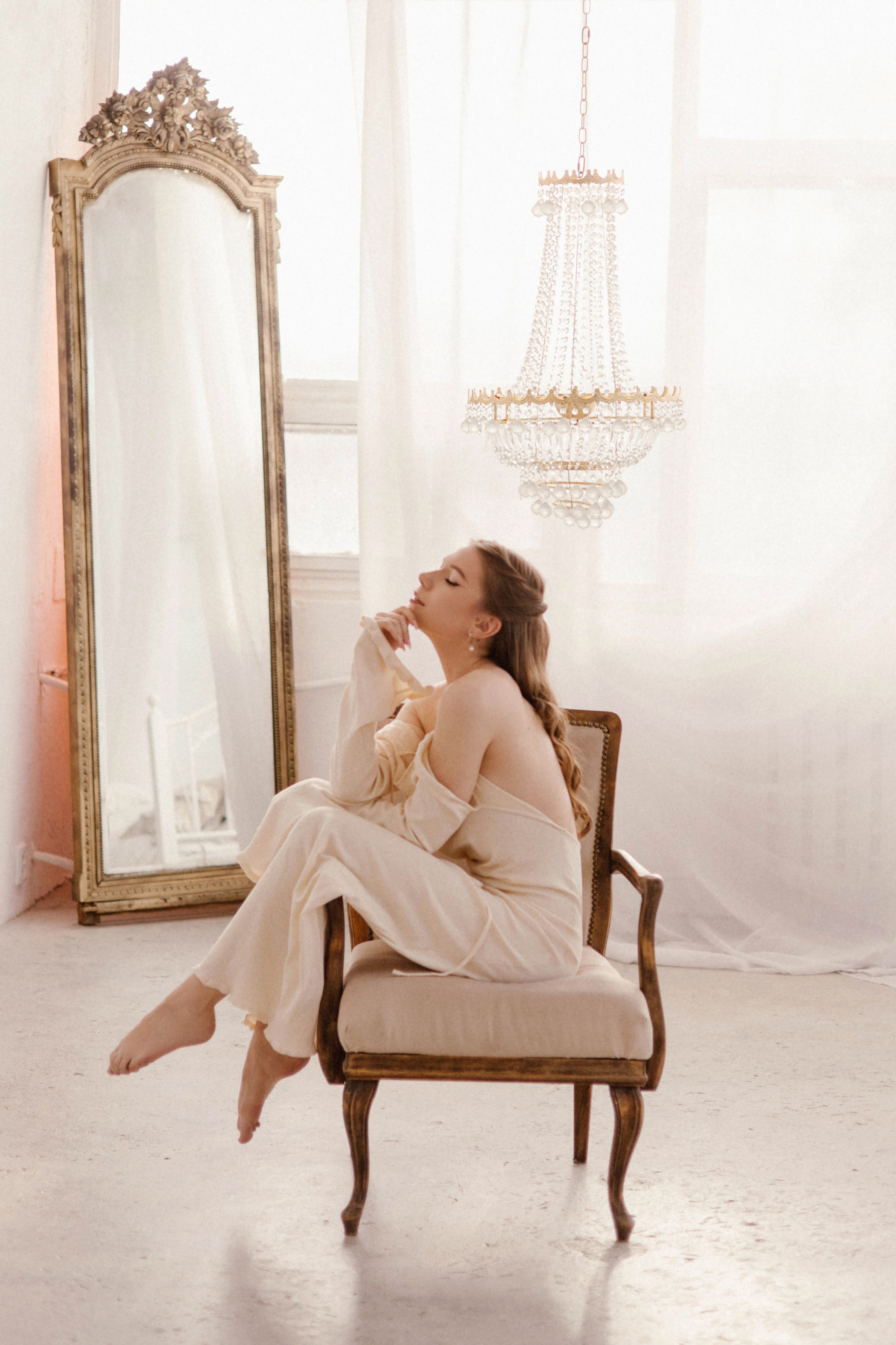 Марина. Фотосессия в студии, винтаж, женская съемка. Фотограф Ксения Третьякова, Санкт-Петербург