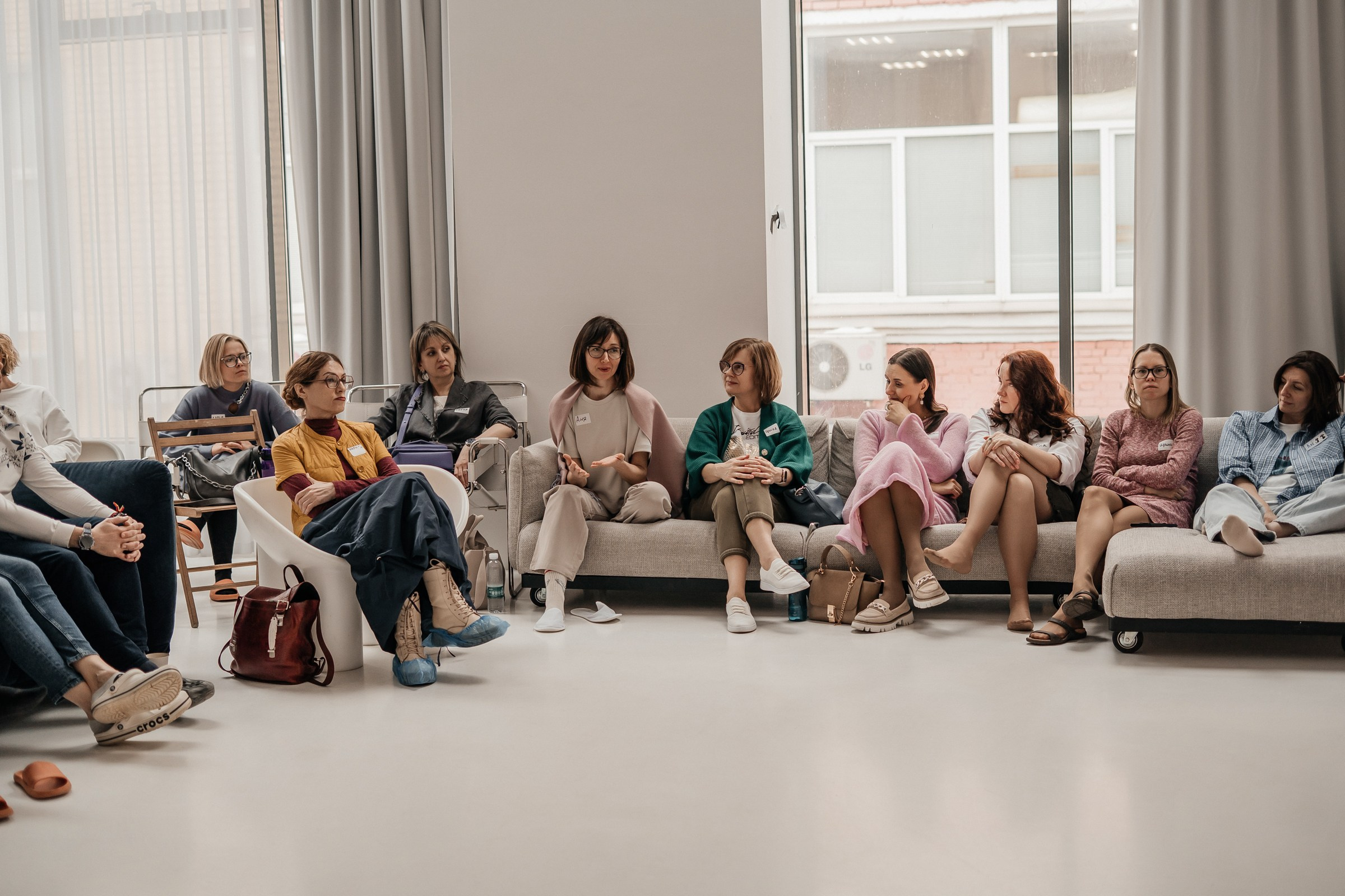 Мастер класс «Руки». Ольга Брайт Семейный и Контент Фотограф в Санкт-Петербурге