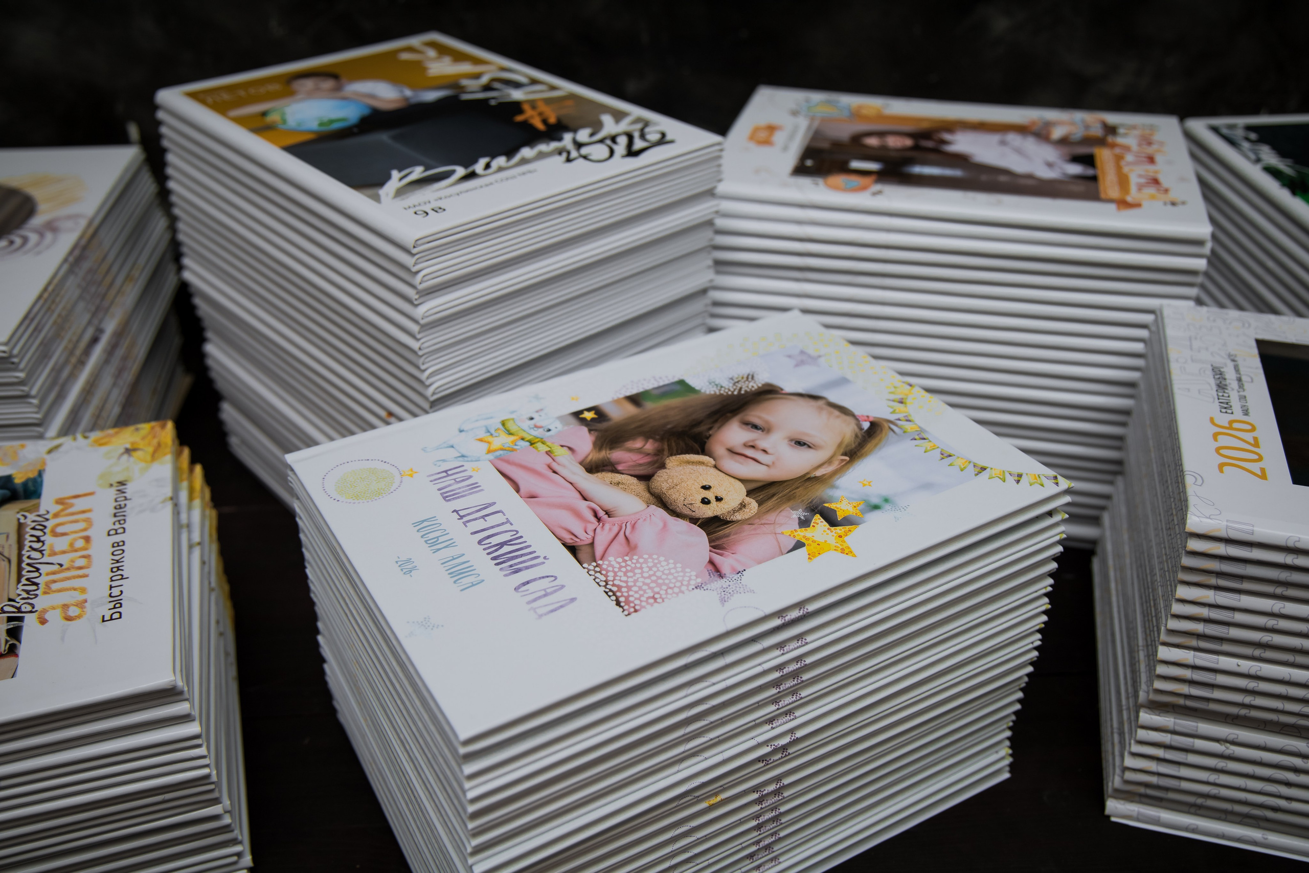 Обзор выпускных фотоальбомов