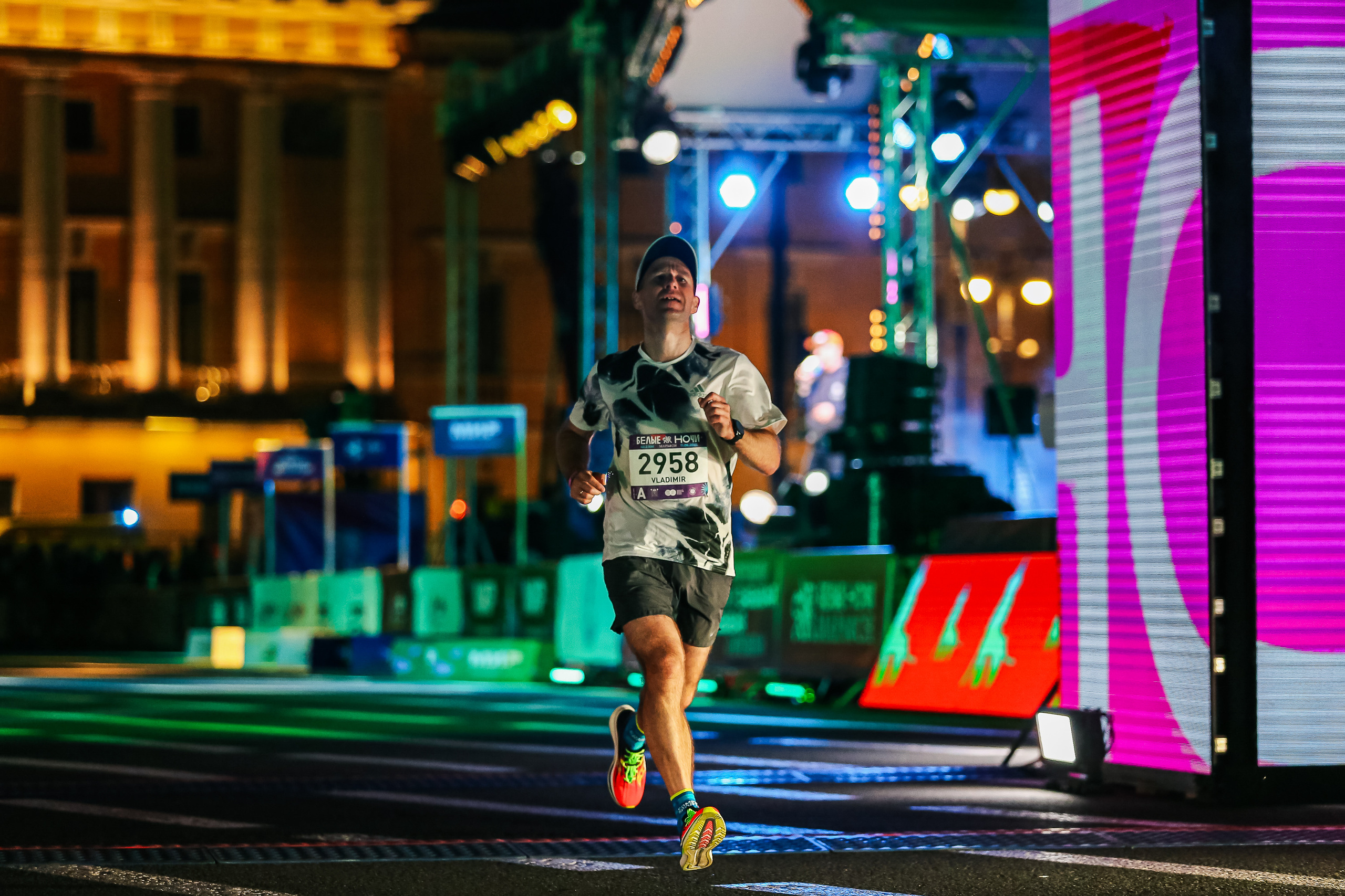 Марафон Белые Ночи 2023. Сергей Гусев — спортивная фотография, виртуальные туры, 3д панорамы
