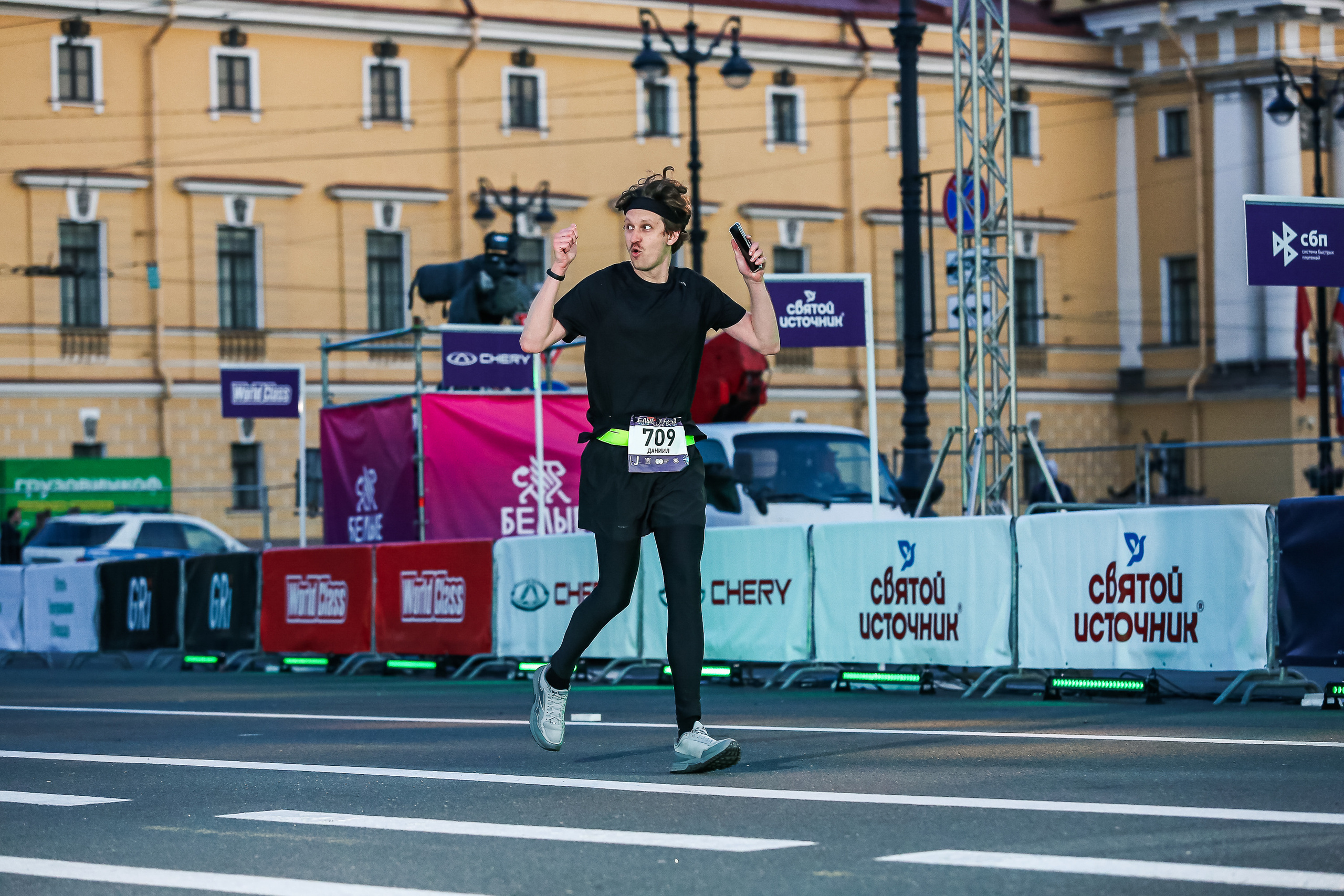 Марафон Белые Ночи 2023. Сергей Гусев — спортивная фотография, виртуальные туры, 3д панорамы
