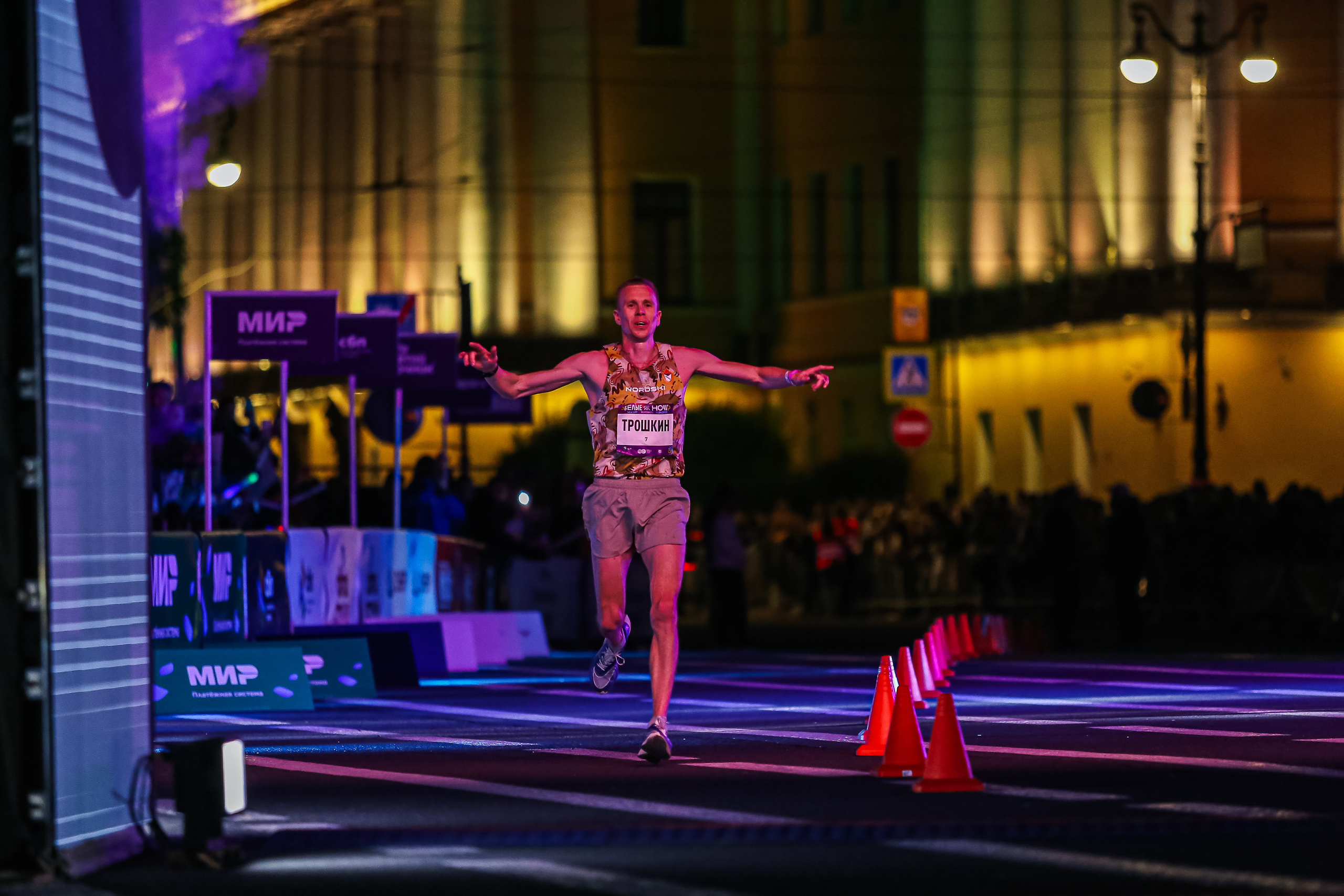 Марафон Белые Ночи 2023. Сергей Гусев — спортивная фотография, виртуальные туры, 3д панорамы