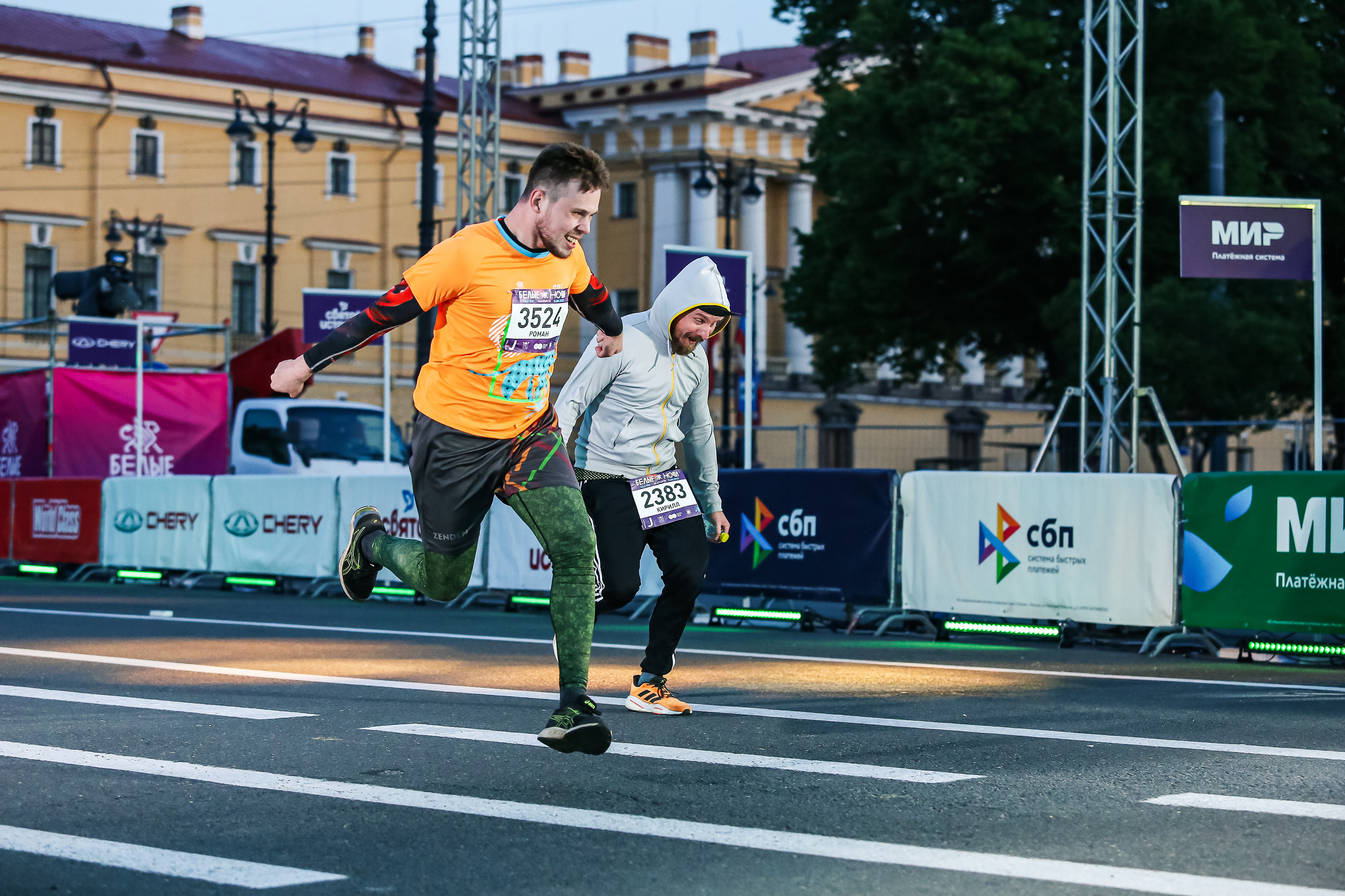 Марафон Белые Ночи 2023. Сергей Гусев — спортивная фотография, виртуальные туры, 3д панорамы