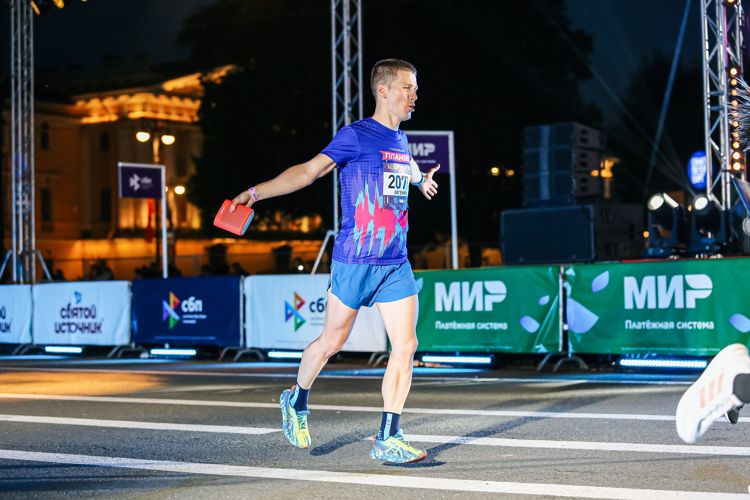 Марафон Белые Ночи 2023. Сергей Гусев — спортивная фотография, виртуальные туры, 3д панорамы