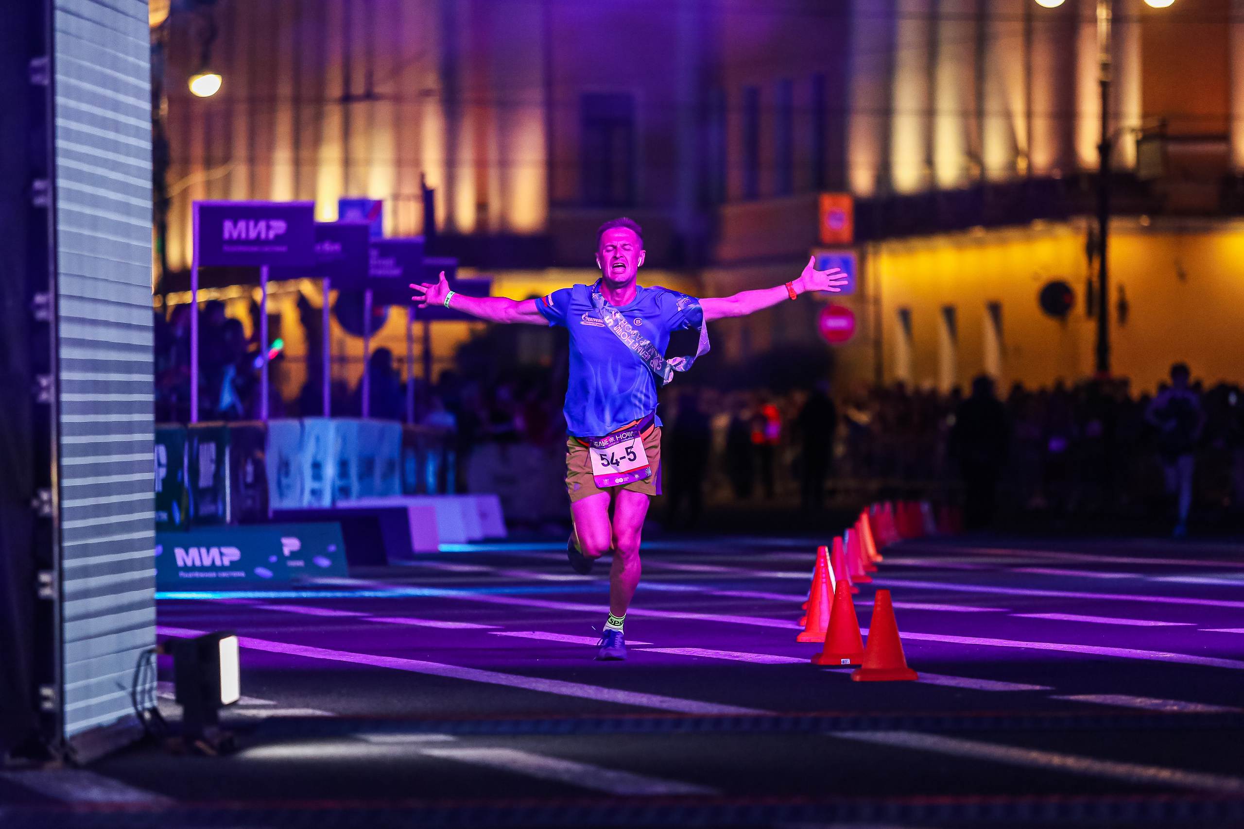 Марафон Белые Ночи 2023. Сергей Гусев — спортивная фотография, виртуальные туры, 3д панорамы