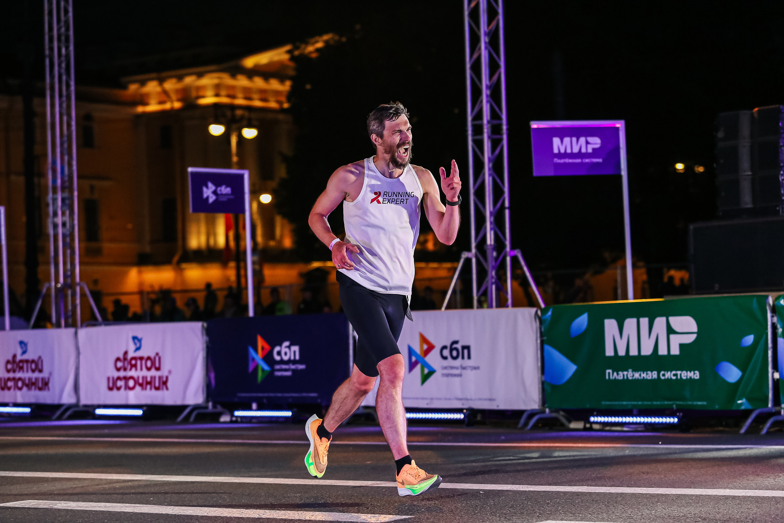Марафон Белые Ночи 2023. Сергей Гусев — спортивная фотография, виртуальные туры, 3д панорамы