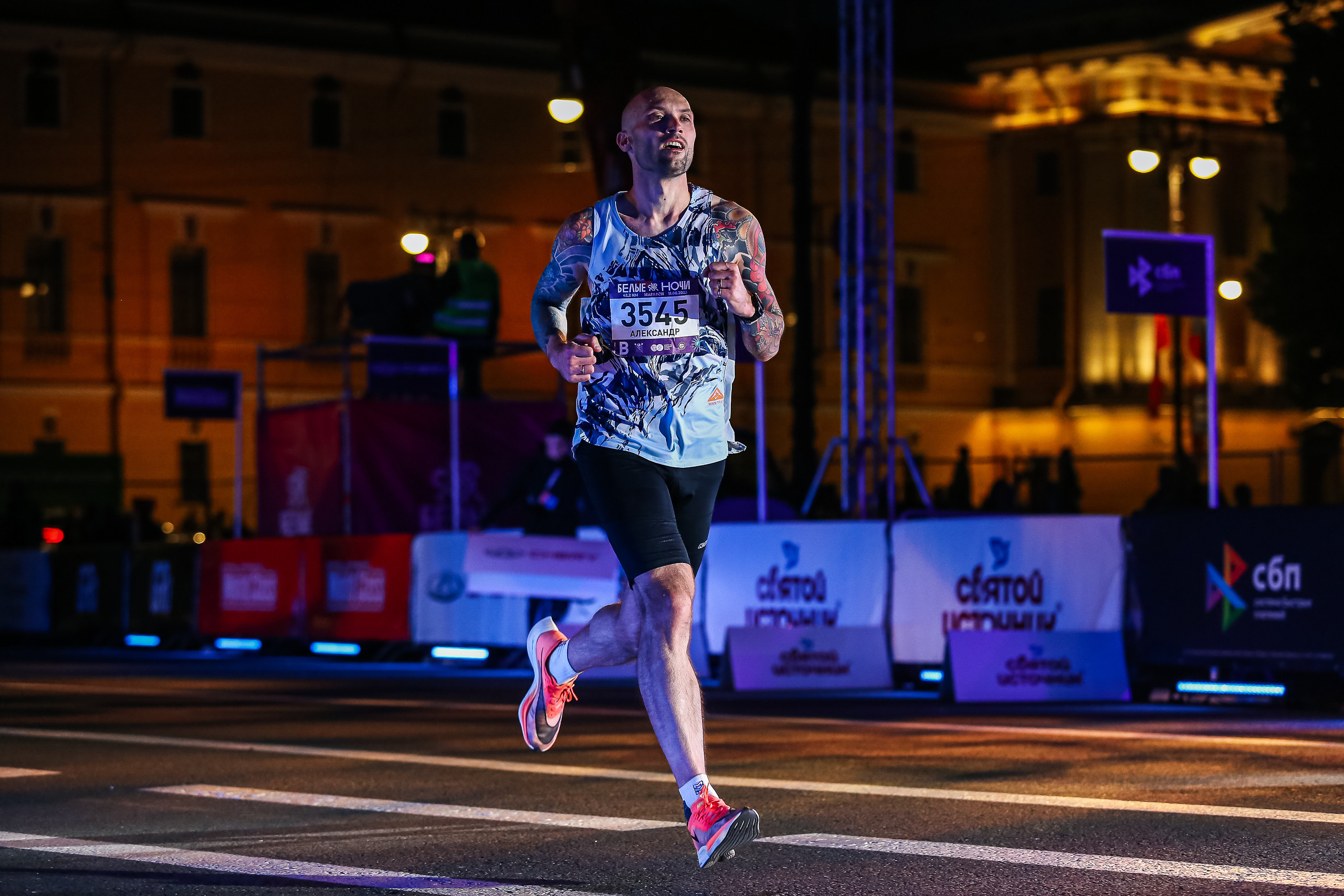 Марафон Белые Ночи 2023. Сергей Гусев — спортивная фотография, виртуальные туры, 3д панорамы