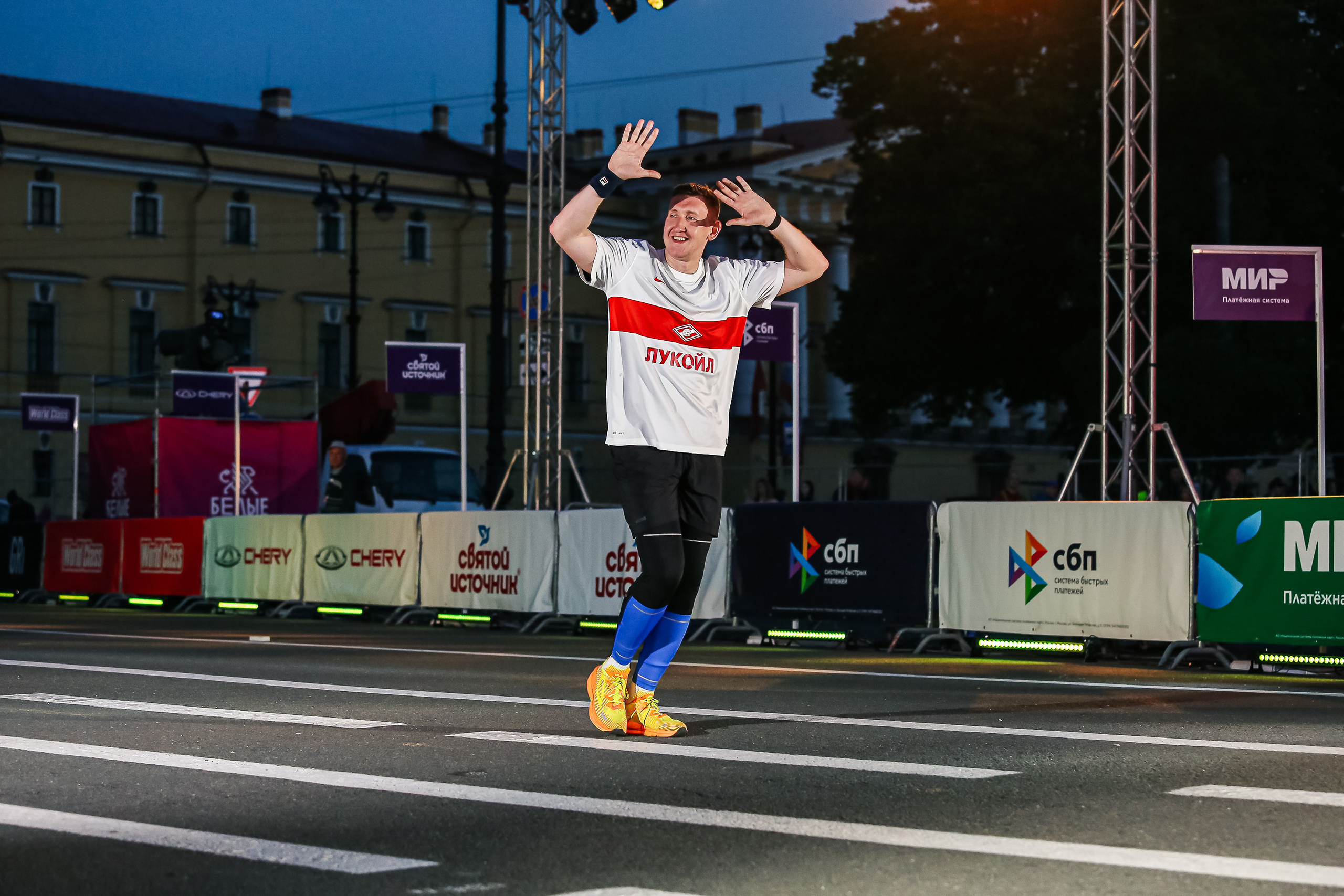 Марафон Белые Ночи 2023. Сергей Гусев — спортивная фотография, виртуальные туры, 3д панорамы