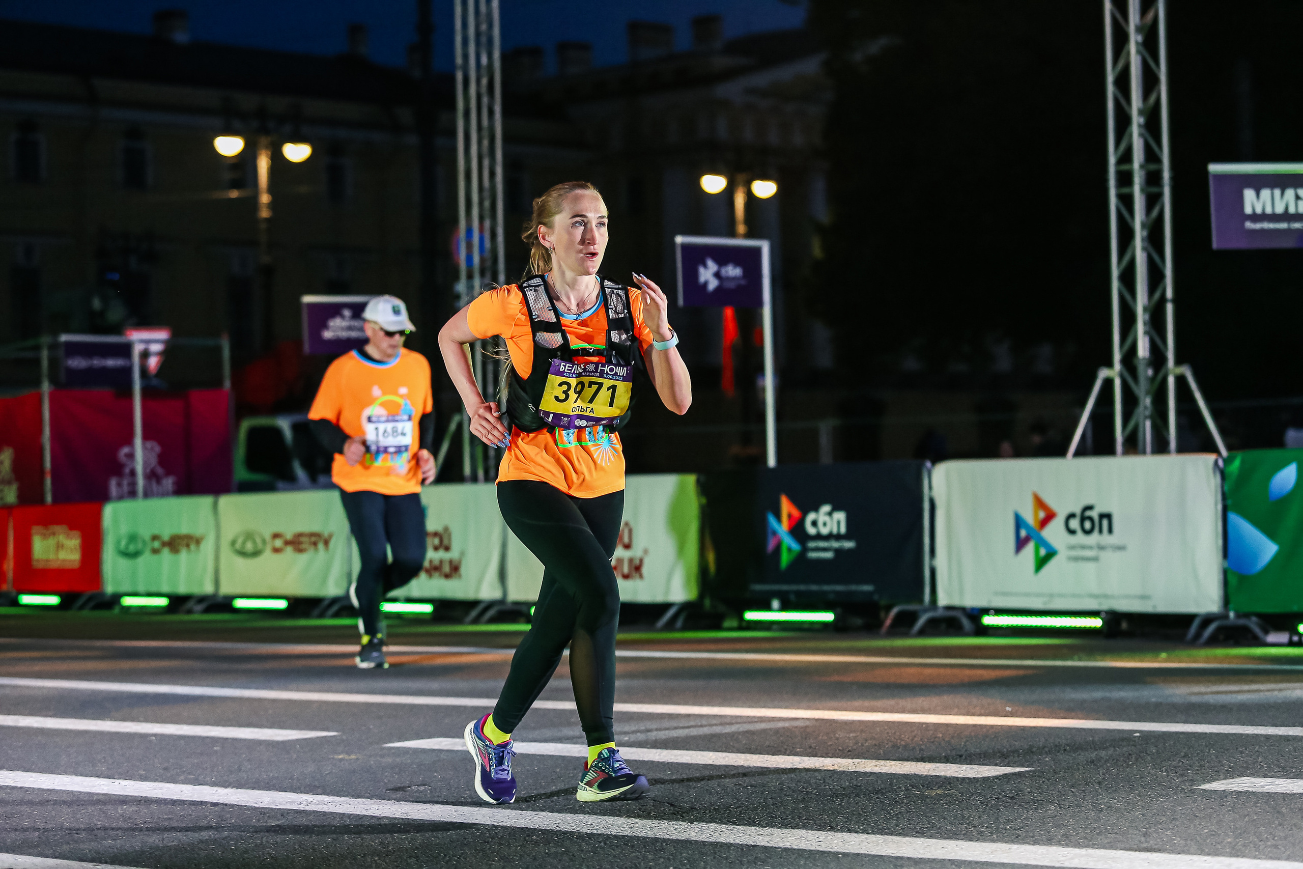 Марафон Белые Ночи 2023. Сергей Гусев — спортивная фотография, виртуальные туры, 3д панорамы