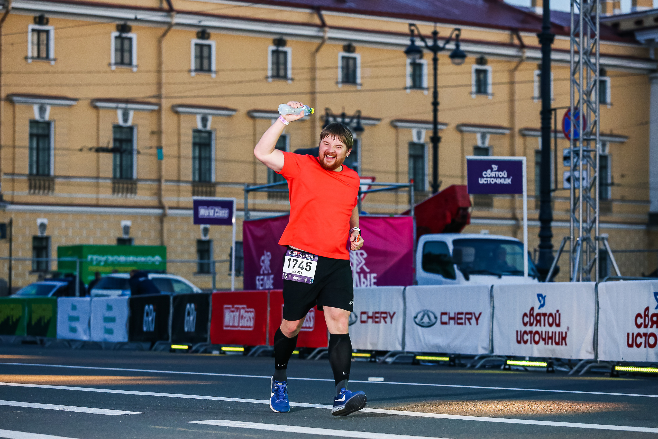 Марафон Белые Ночи 2023. Сергей Гусев — спортивная фотография, виртуальные туры, 3д панорамы