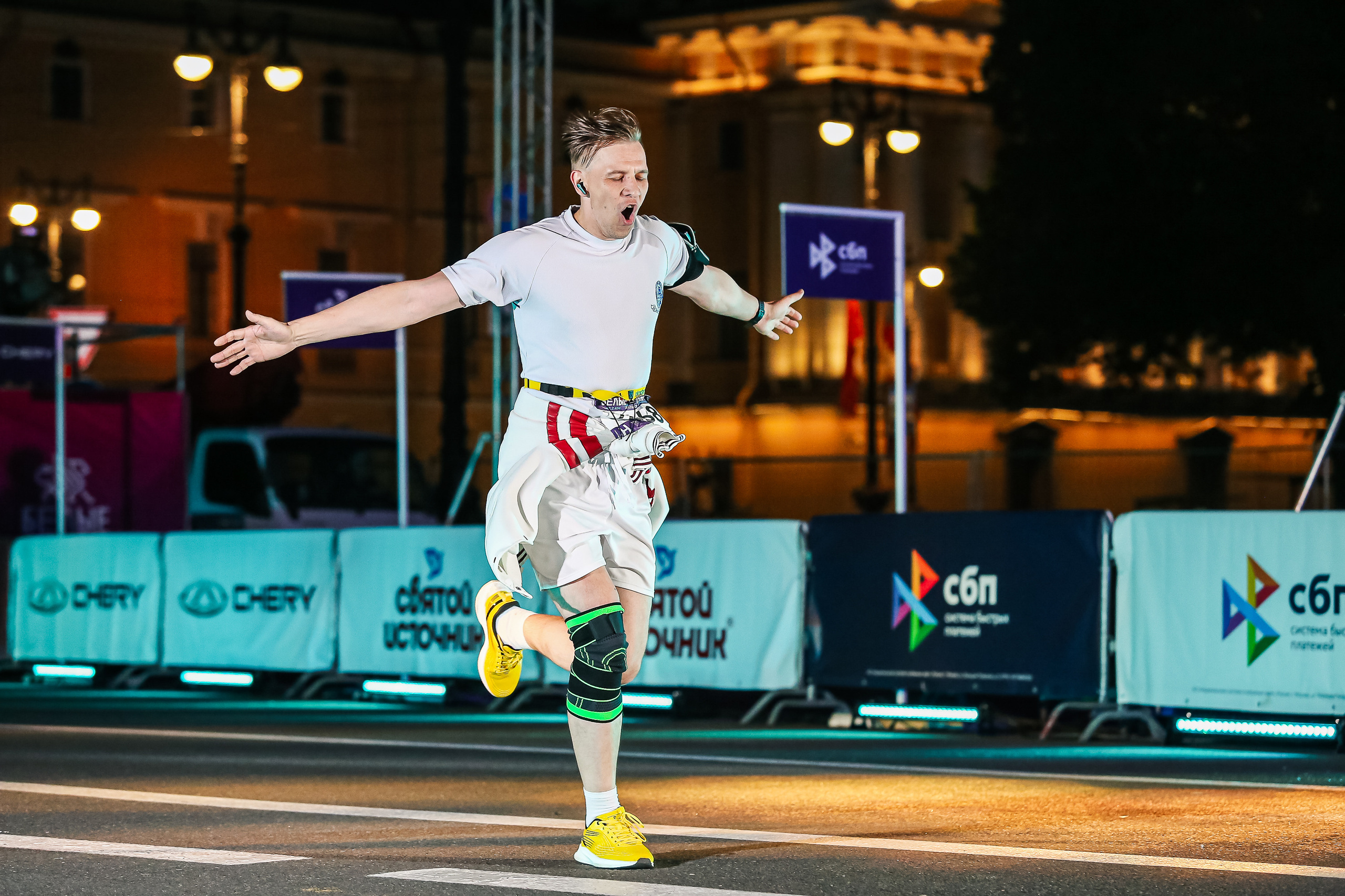 Марафон Белые Ночи 2023. Сергей Гусев — спортивная фотография, виртуальные туры, 3д панорамы