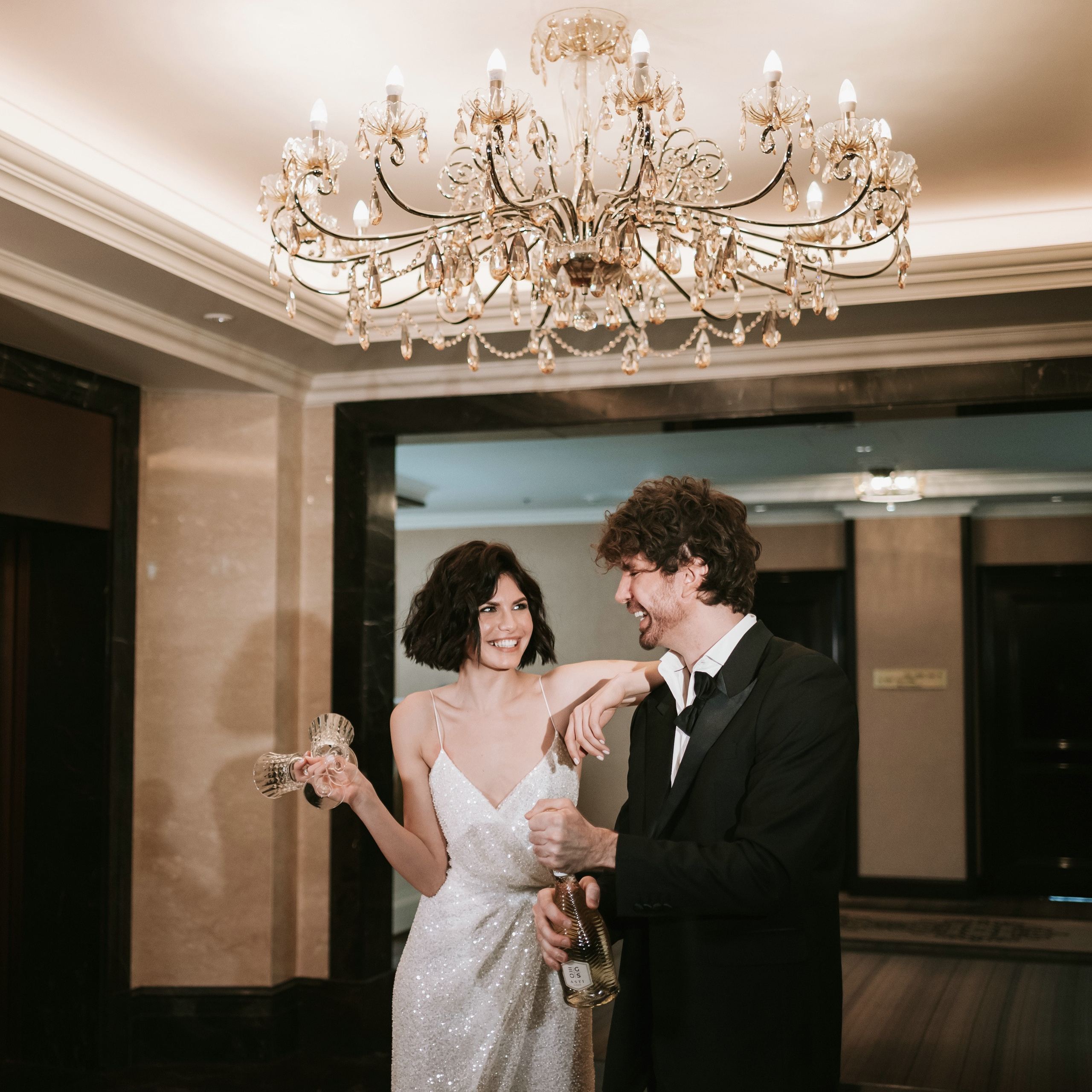 Стильная свадебная фотосессия в отеле Lotte Plaza. Свадебный и семейный фотограф в Москве Светлана Зоткина