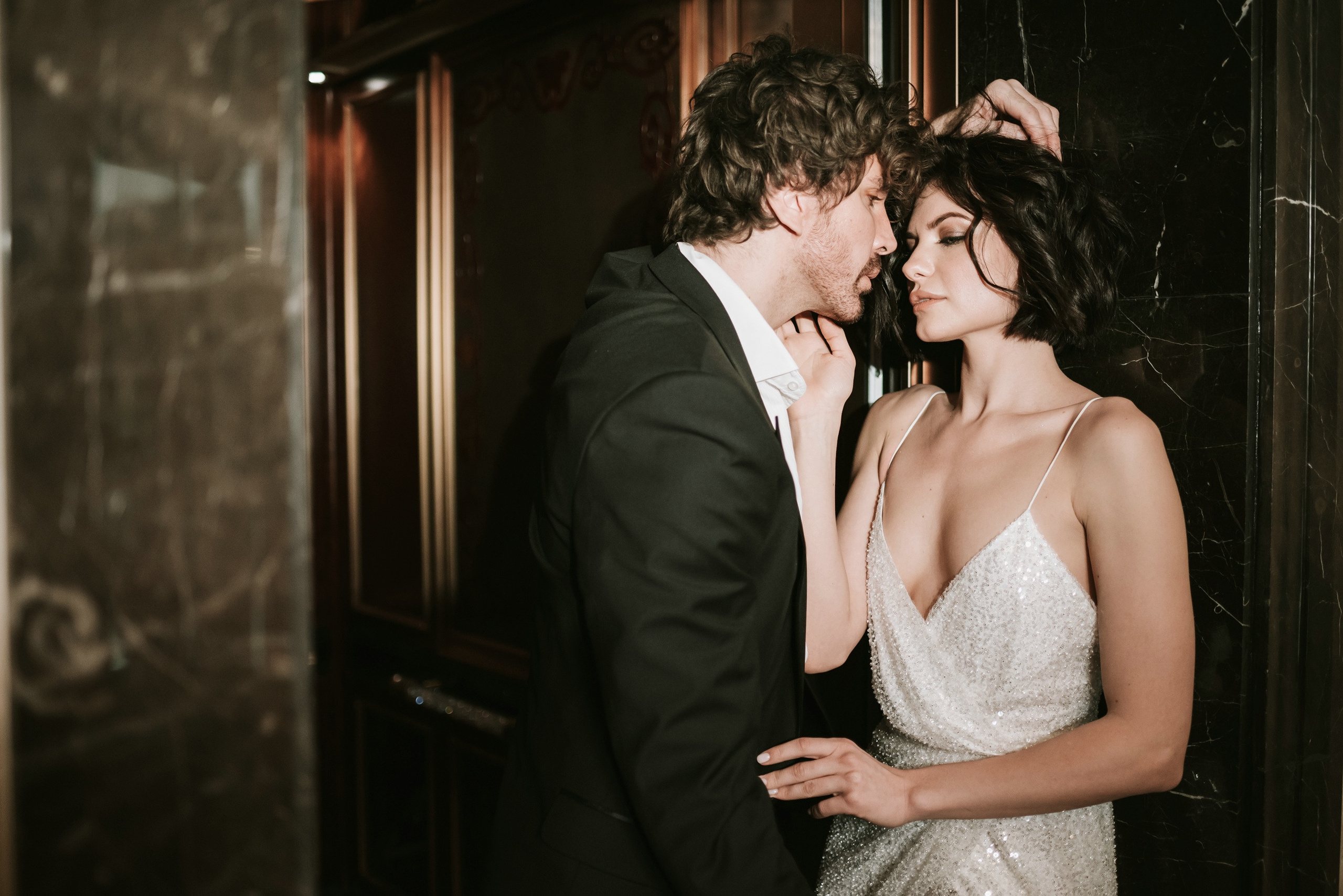 Стильная свадебная фотосессия в отеле Lotte Plaza. Свадебный и семейный фотограф в Москве Светлана Зоткина